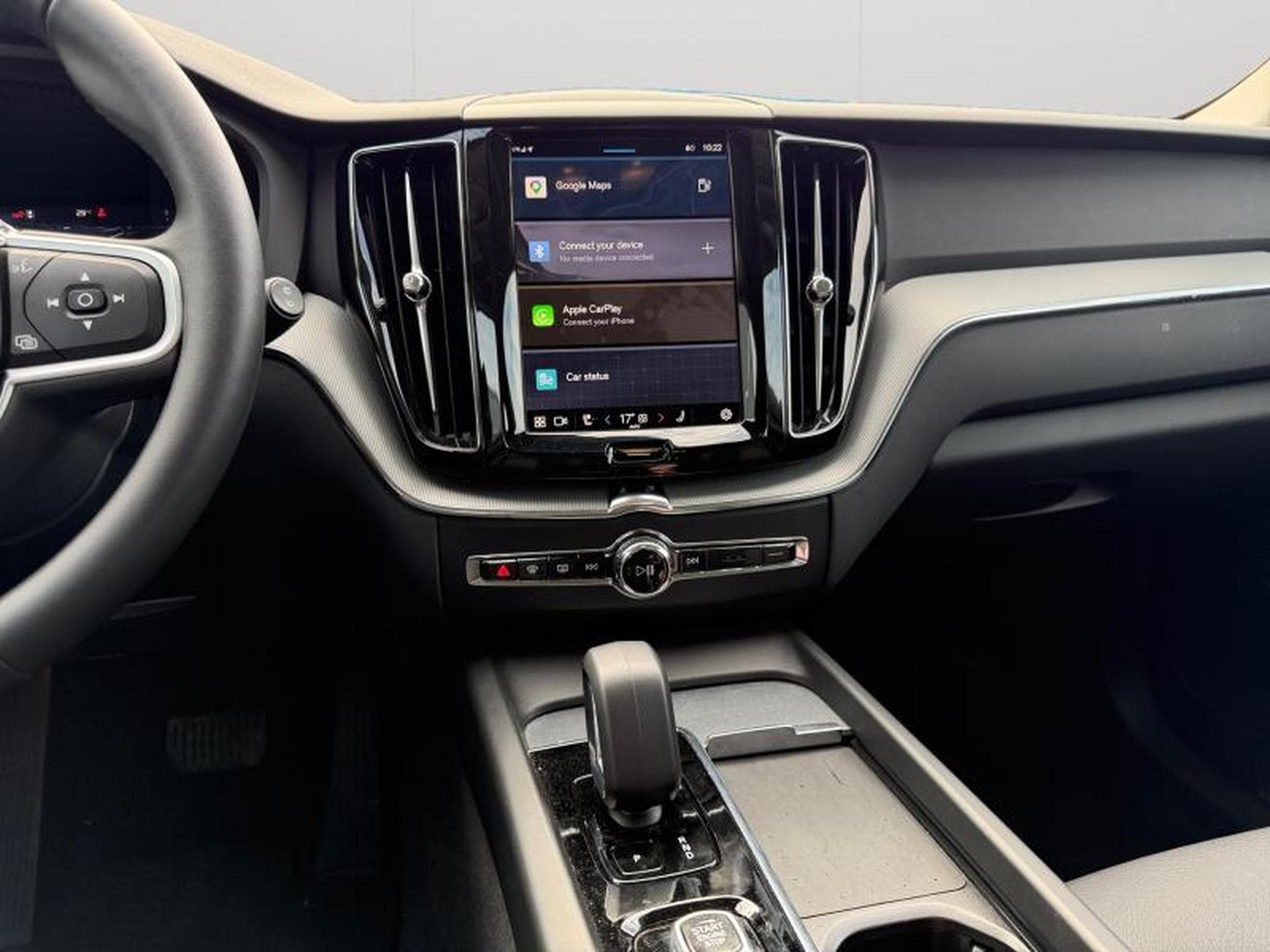 Volvo XC60 B5 Core AWD / Essence (2025) - Photo 11