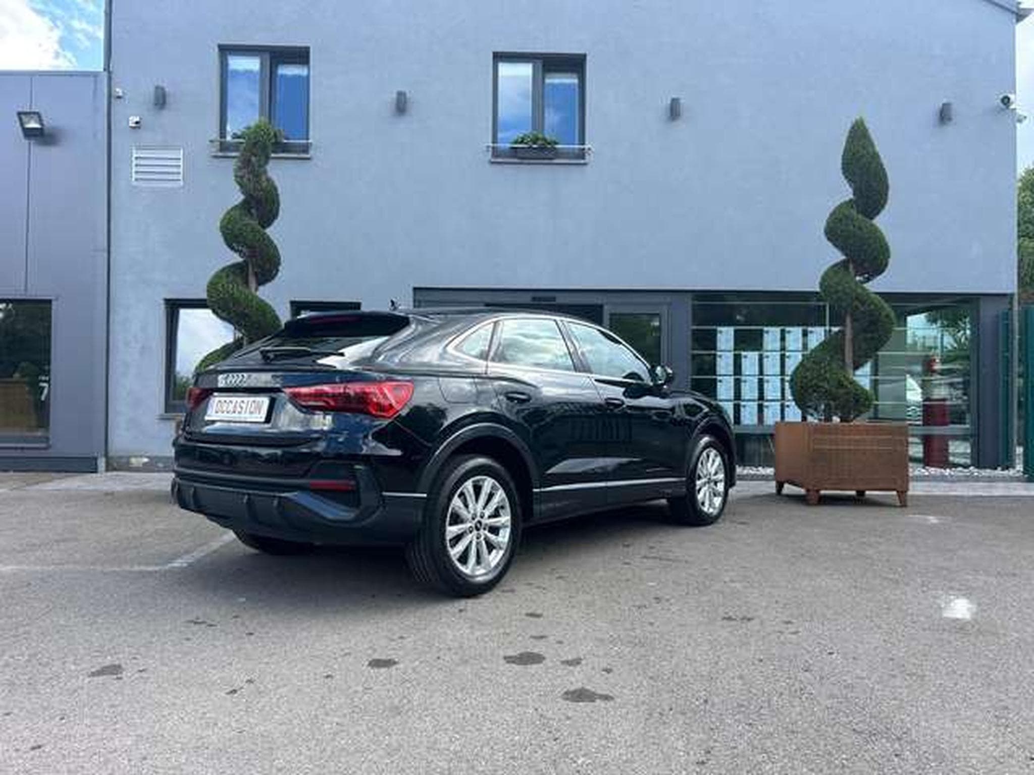 Audi Q3 Sportback PHEV 45 TFSIe S line 245CV (2022) - Foto 3