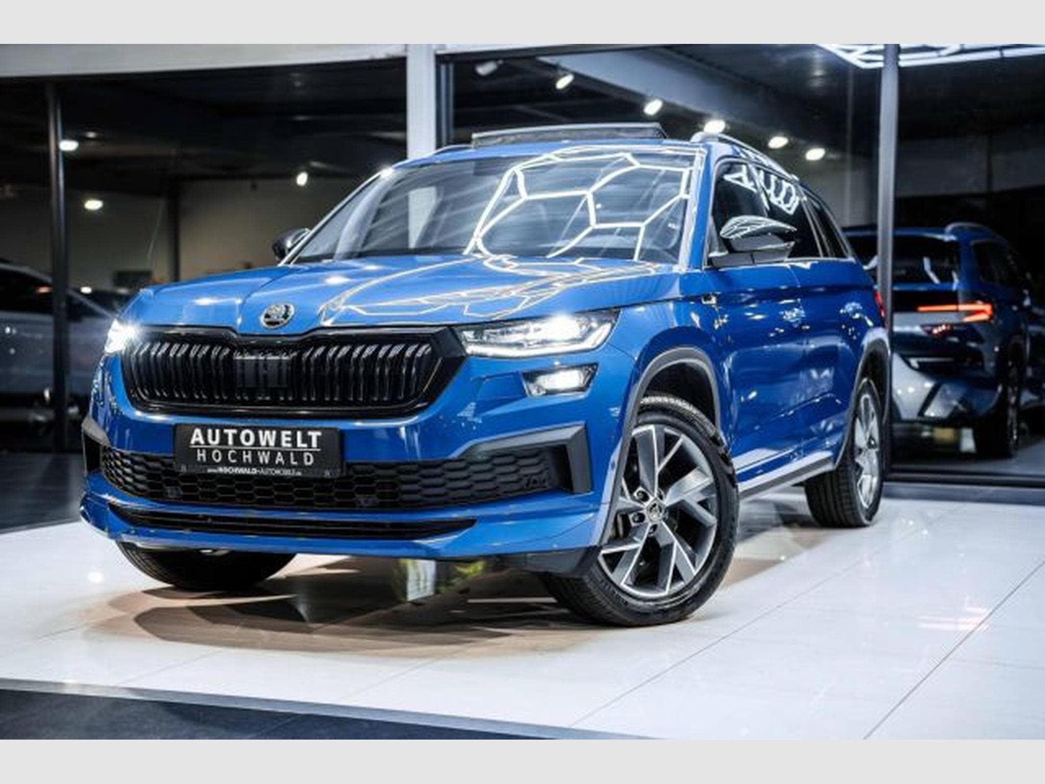 Skoda Kodiaq Kodiaq 2.0 TDI DSG Sportline NAVI 7-Si PANO AHK (2023) - Photo 2