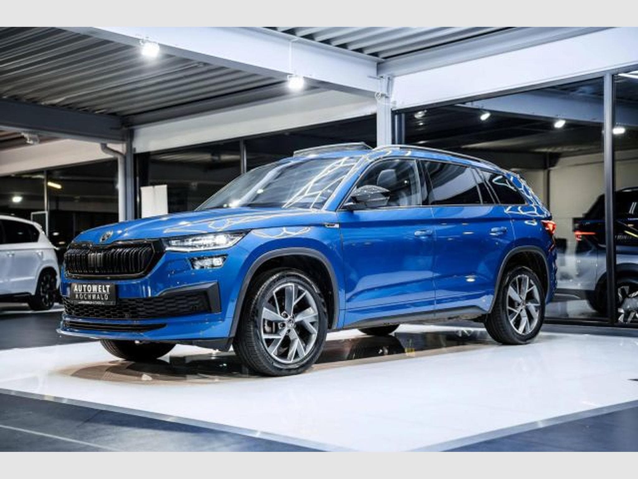 Skoda Kodiaq Kodiaq 2.0 TDI DSG Sportline NAVI 7-Si PANO AHK (2023) - Photo 4