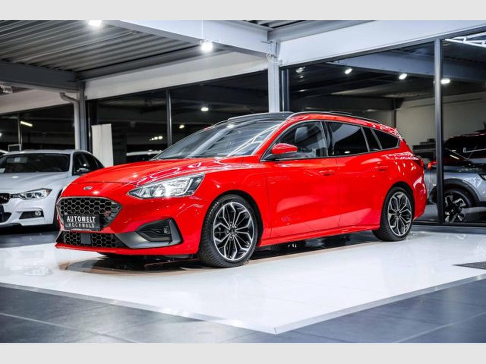 Ford Focus Focus ST 2.0 D NAVI Virtual Recaro LED RFK PANO (2021) - Photo 4