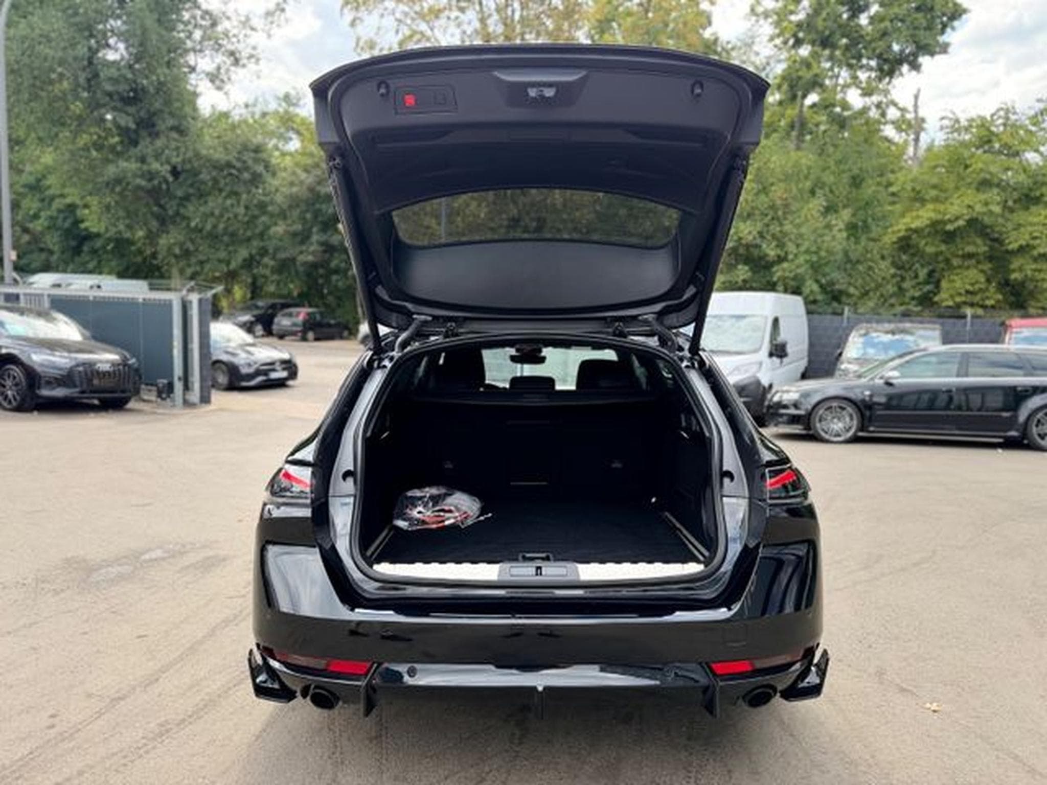Peugeot 508 508 SW HYBRID 4 360 PSE*PANORAMA*FOCAL* (2025) - Photo 8