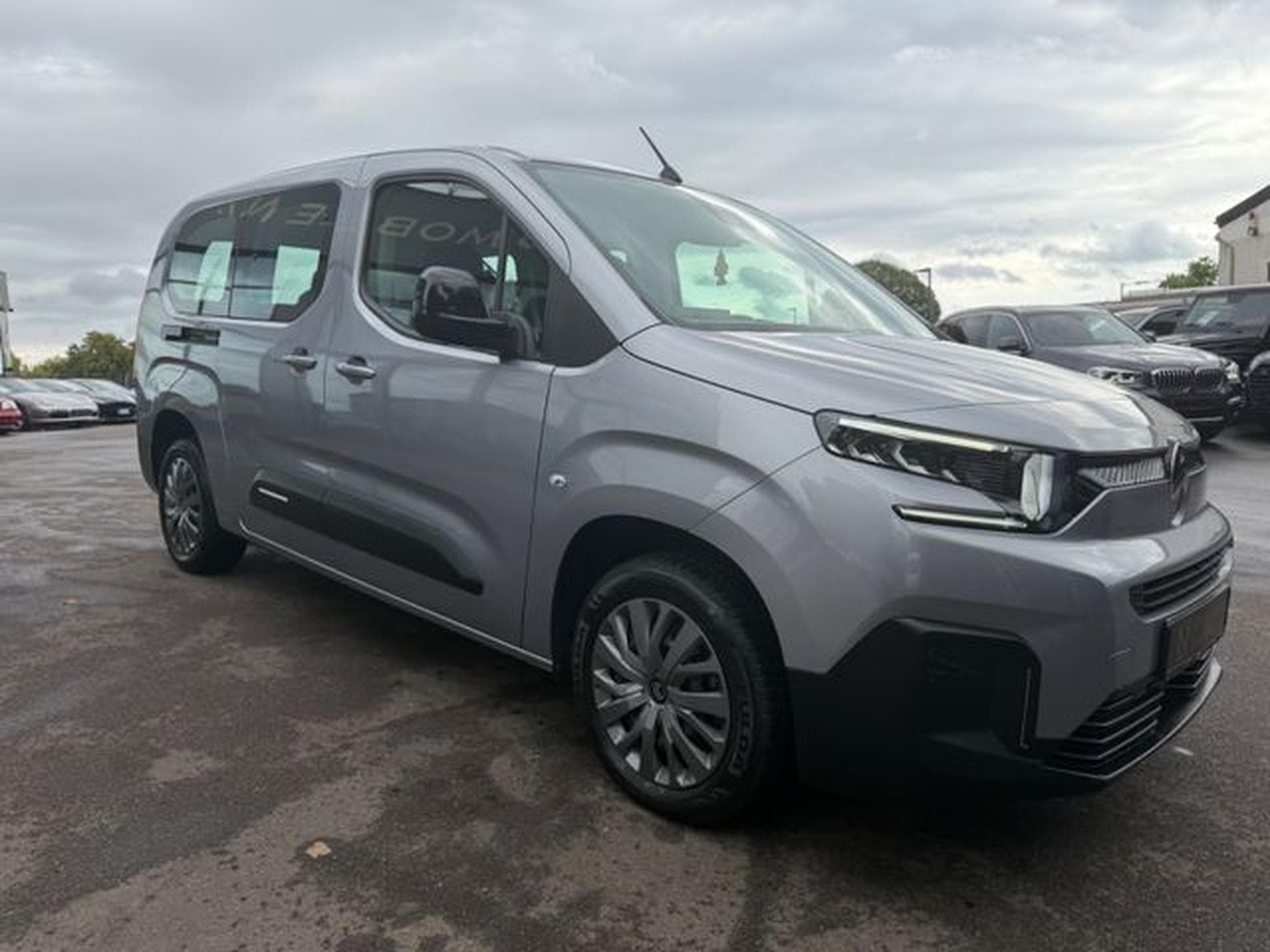 Citroën Berlingo BERLINGO PLUS XL LANG VERSION *FACELIFT*NAVI*KAM (2024) - Foto 4
