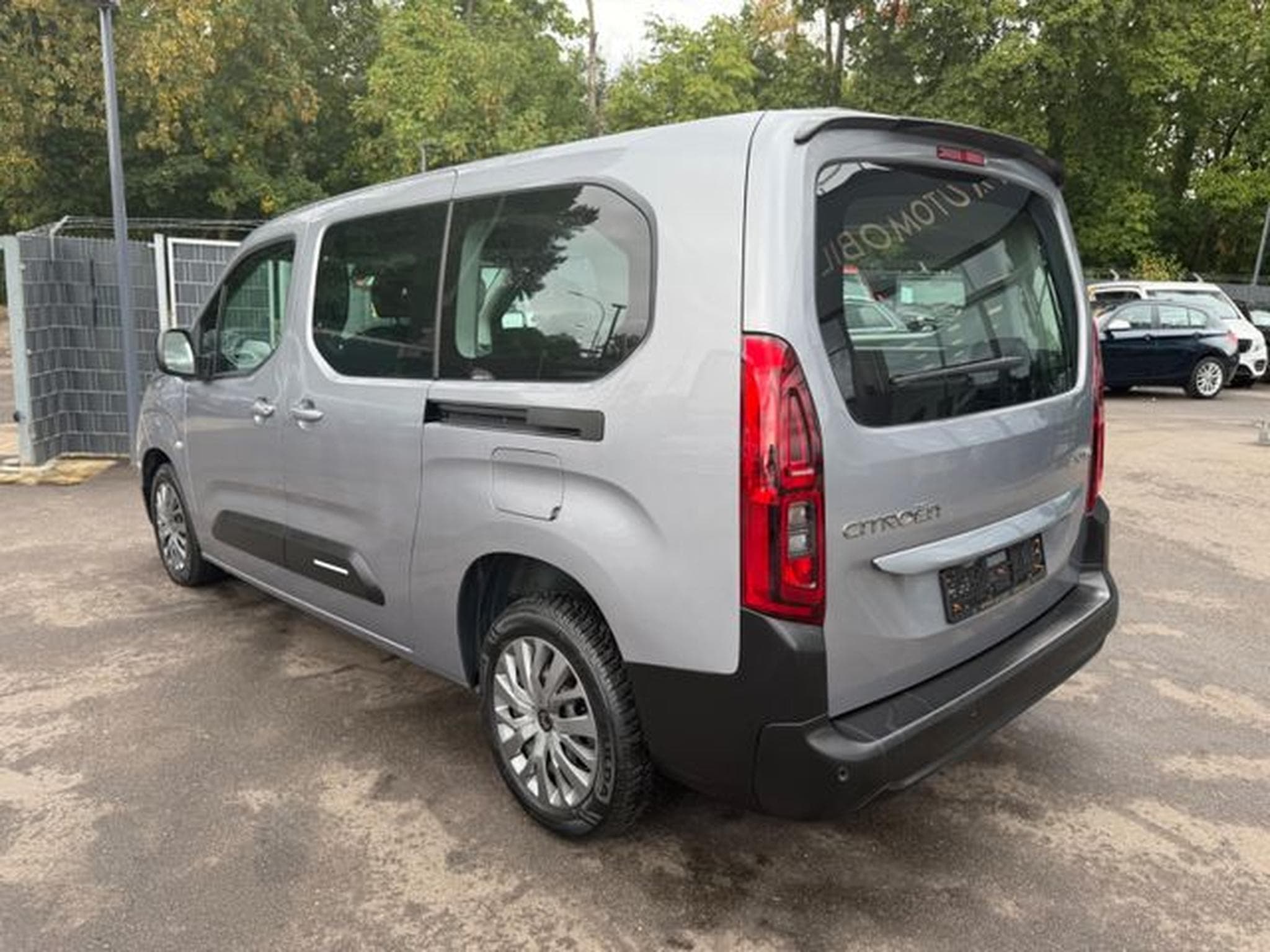 Citroën Berlingo BERLINGO PLUS XL LANG VERSION *FACELIFT*NAVI*KAM (2024) - Foto 8