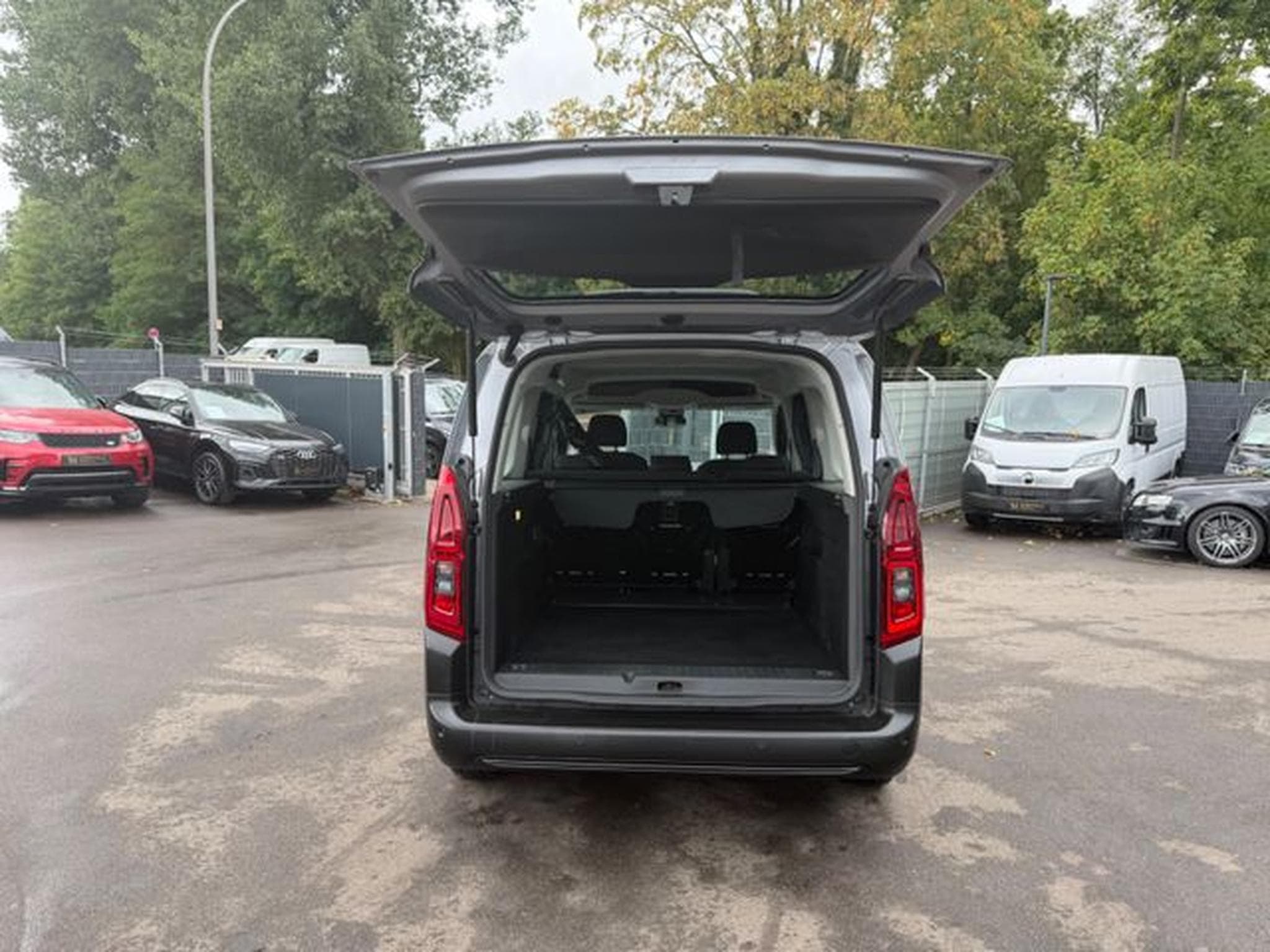 Citroën Berlingo BERLINGO PLUS XL LANG VERSION *FACELIFT*NAVI*KAM (2024) - Foto 9