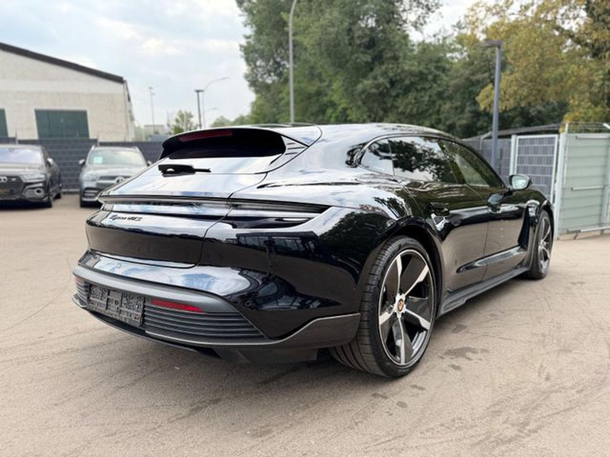 Porsche Taycan TAYCAN SPORT TOURISMO GTS*CARBON*PANO* (2022) - Photo 6