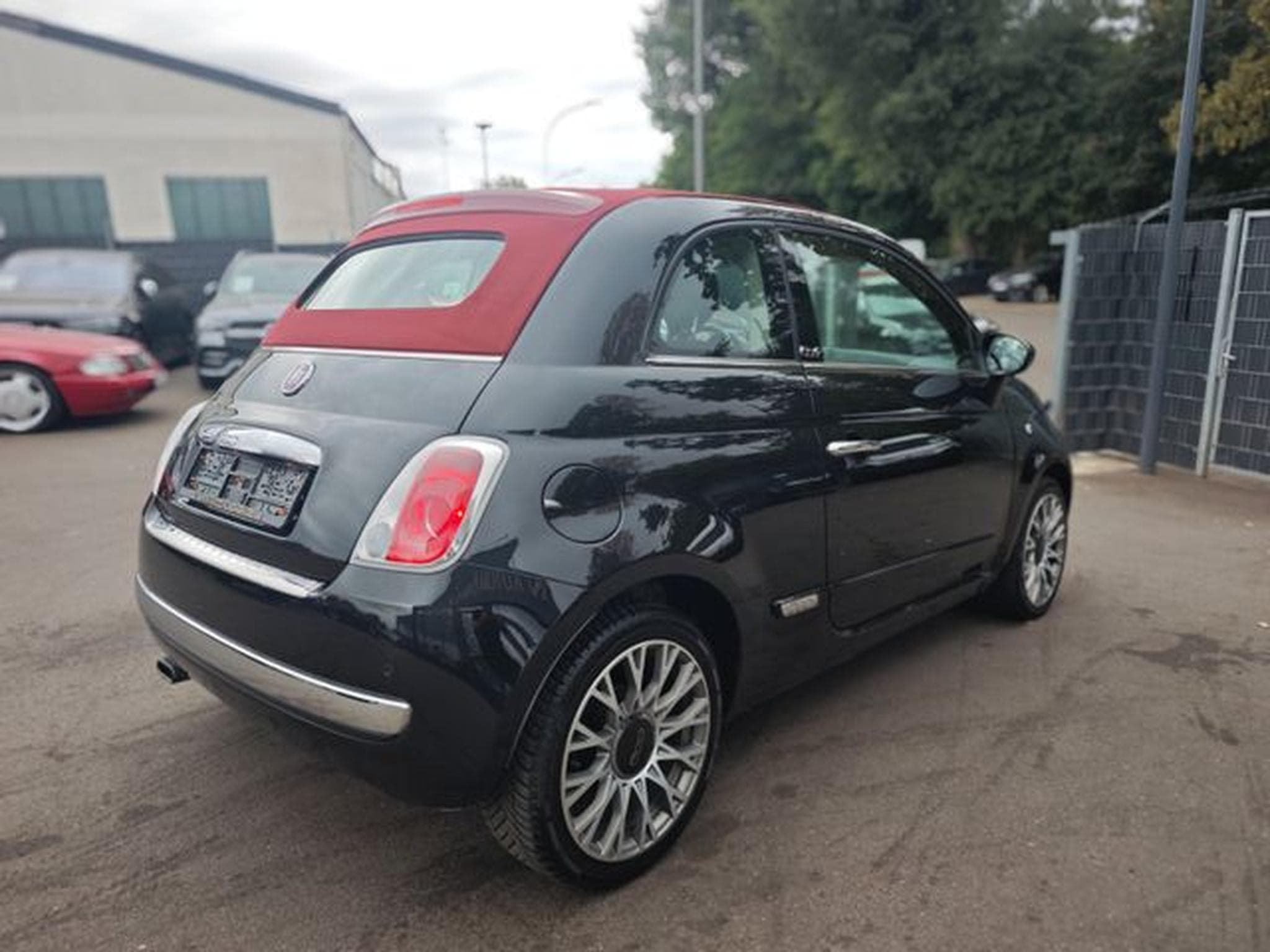 Fiat 500 500C LOUNGE *CABRIO*LEDER*KLIMAAUTOMATIK* (2013) - Photo 6