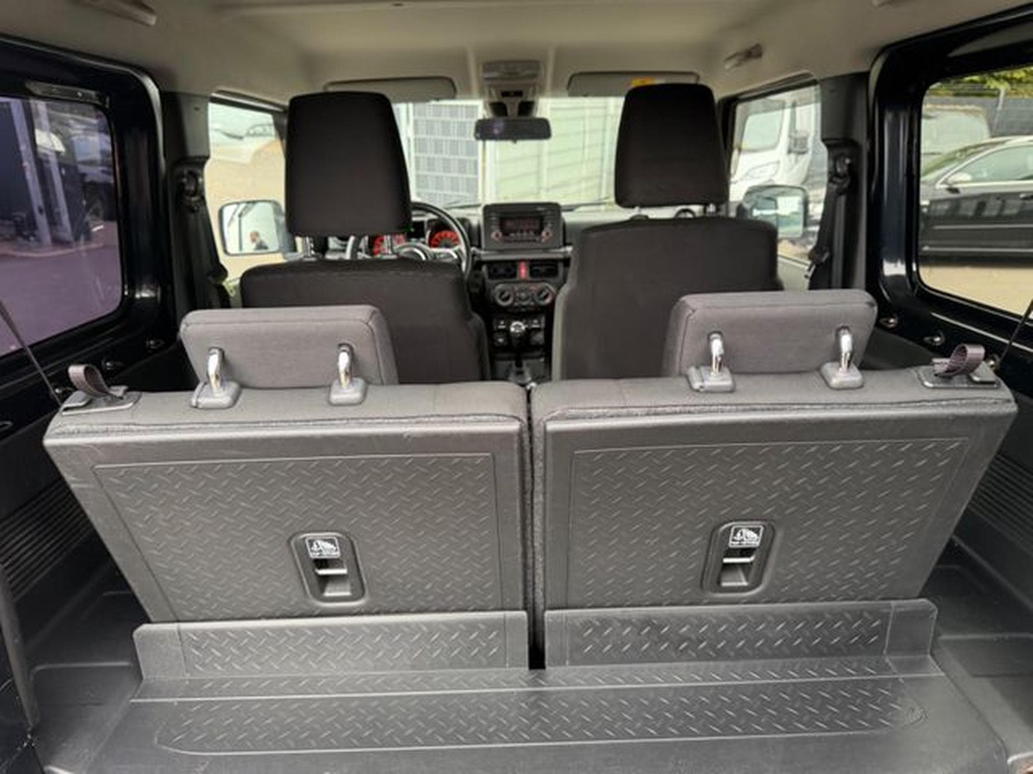 Suzuki Jimny JIMNY COMFORT ALLGRIP*KLIMA*SHZ*AHK*UNFALLFREI* (2018) - Photo 10
