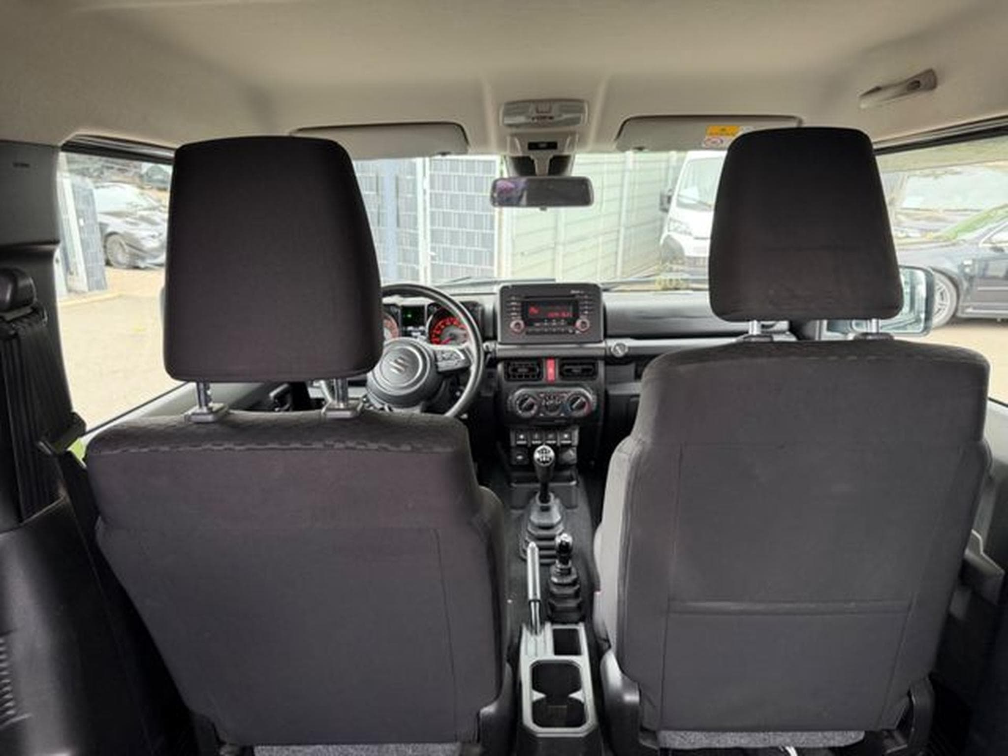 Suzuki Jimny JIMNY COMFORT ALLGRIP*KLIMA*SHZ*AHK*UNFALLFREI* (2018) - Photo 11