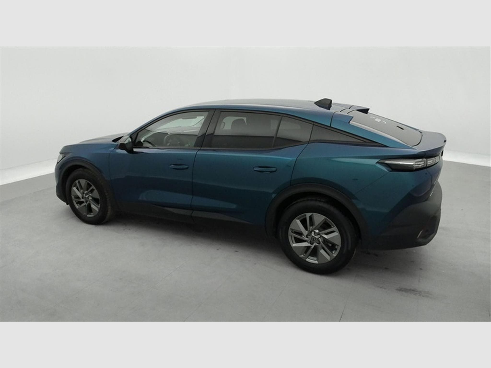 Peugeot 408 1.2 Hybrid 136cv e-DCS6 Allure NAVI / FULL LED / CAMERA 360 (2025) - Photo 25