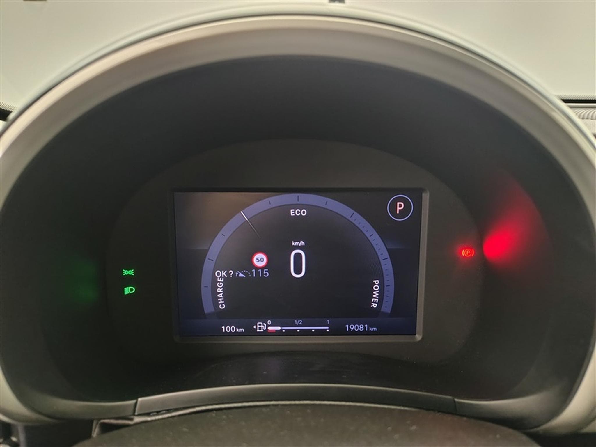 Fiat 600 1.2 Hybrid 136cv DCT Icone NAVI / FULL LED / KEYLESS / CAM (2025) - Photo 10