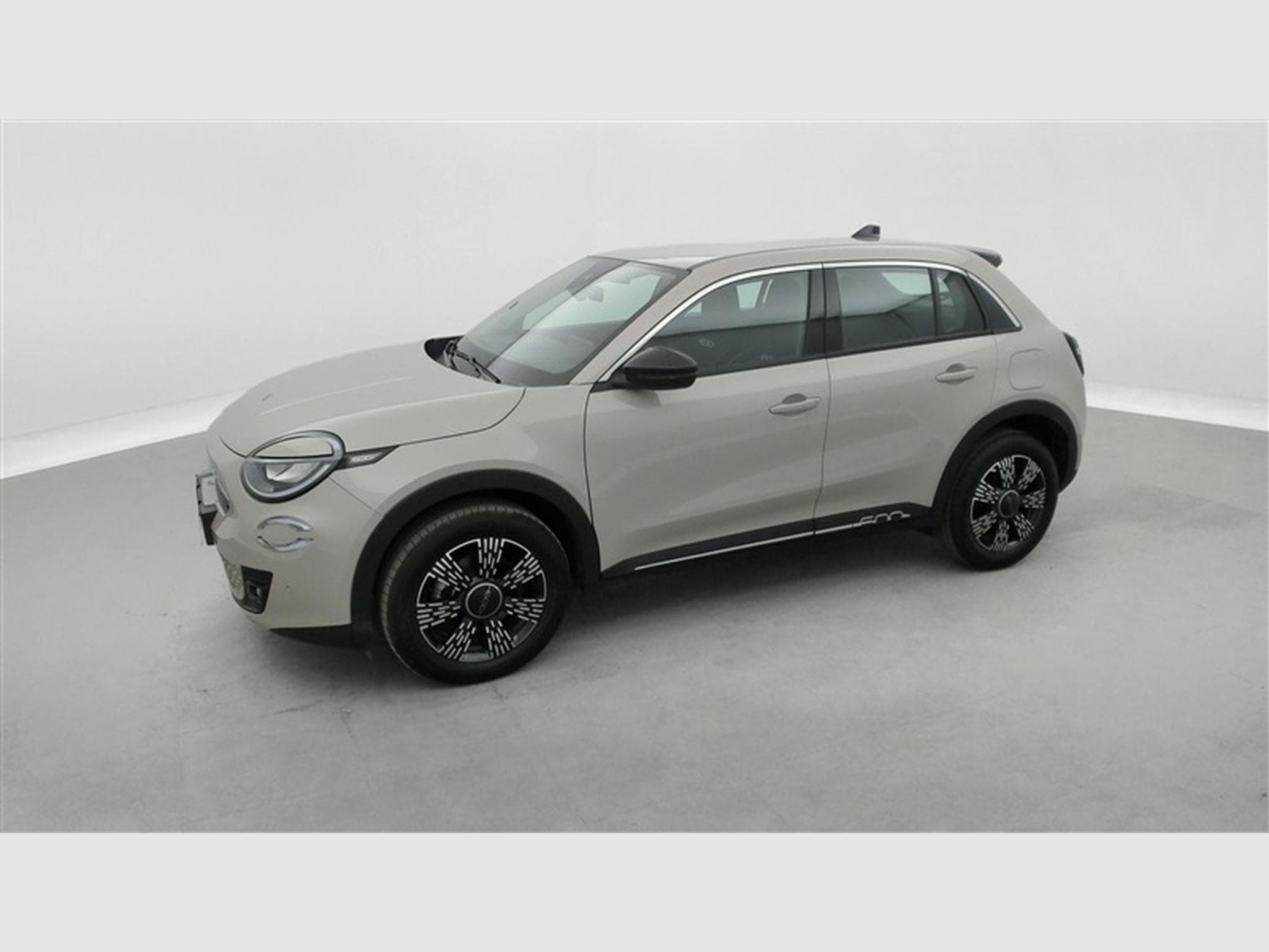Fiat 600 1.2 Hybrid 136cv DCT Icone NAVI / FULL LED / KEYLESS / CAM (2025) - Photo 21