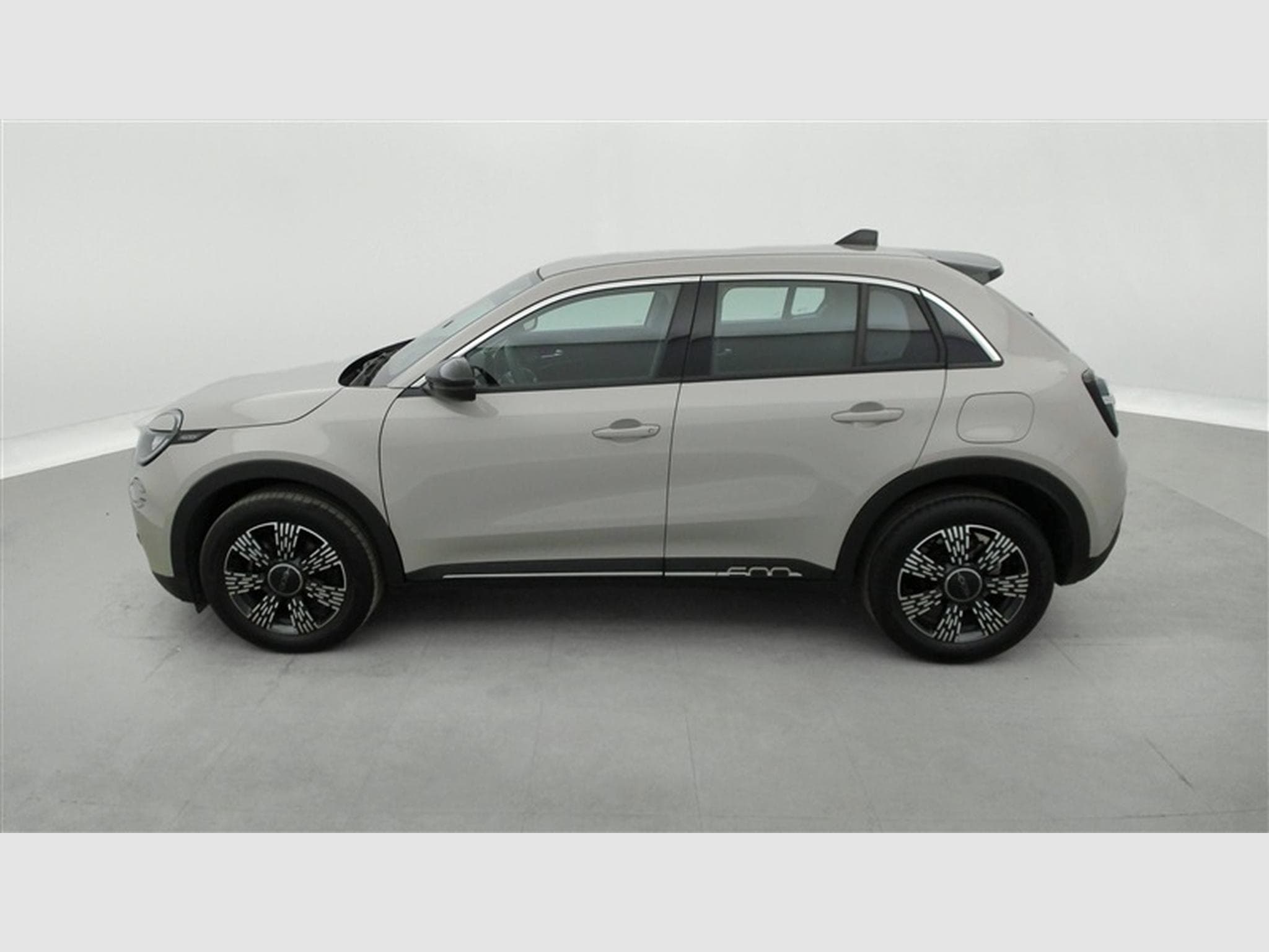 Fiat 600 1.2 Hybrid 136cv DCT Icone NAVI / FULL LED / KEYLESS / CAM (2025) - Photo 3