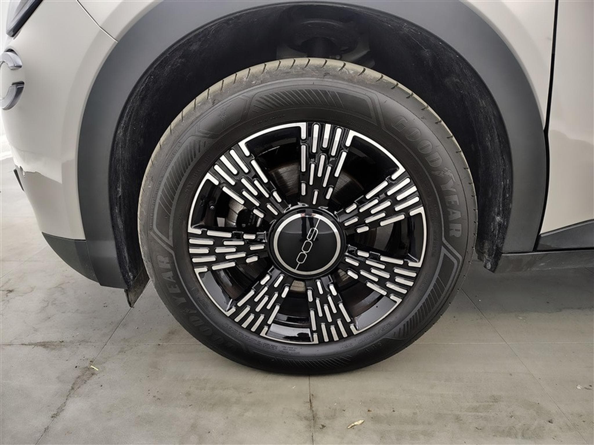 Fiat 600 1.2 Hybrid 136cv DCT Icone NAVI / FULL LED / KEYLESS / CAM (2025) - Photo 6