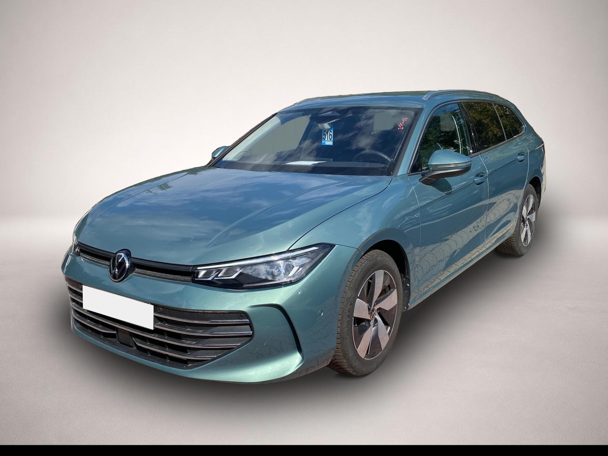 VW Passat (2025) - Photo 2