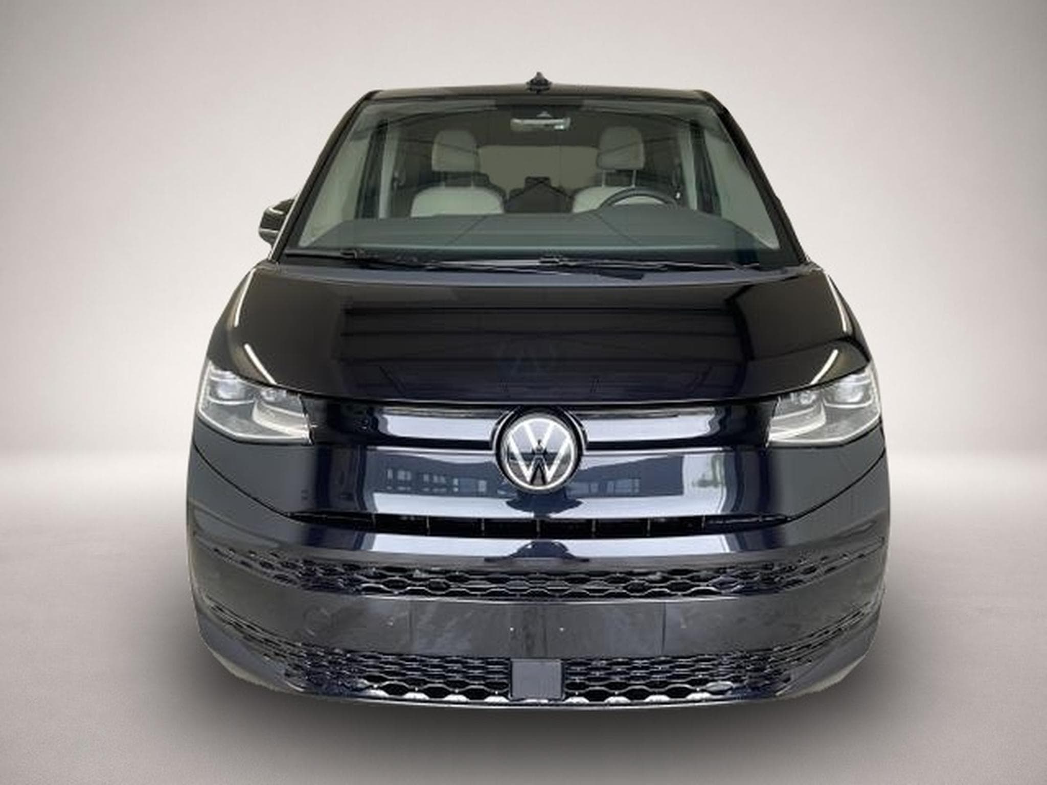 VW Multivan (2025) - Photo 2