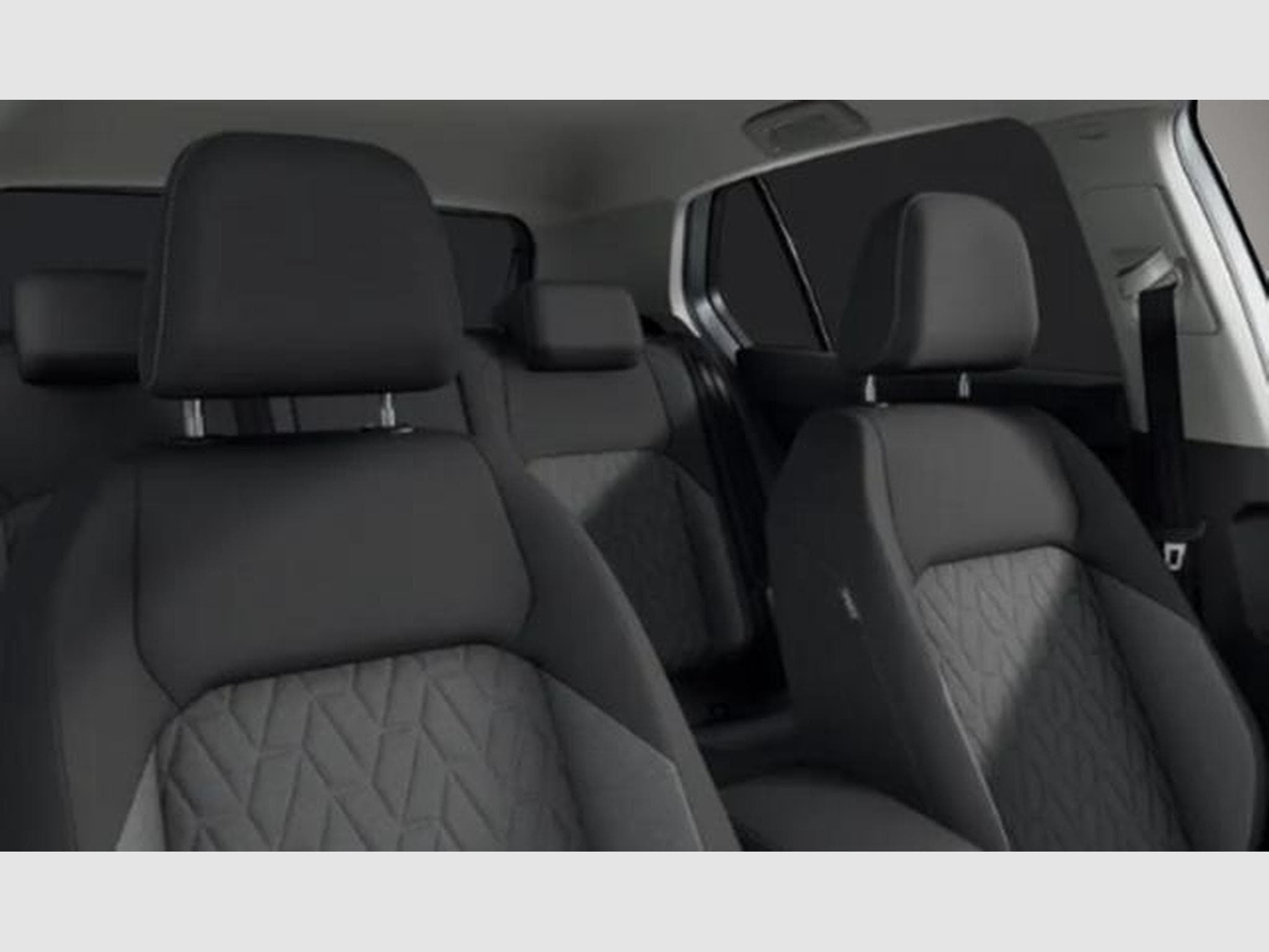 VW Golf (2026) - Photo 5