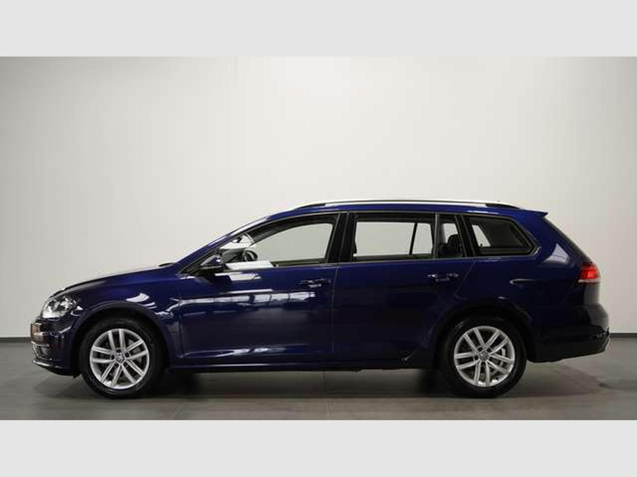 VW Golf VII Variant Comfortline *ACC *SHZ *Kamera (2020) - Photo 3