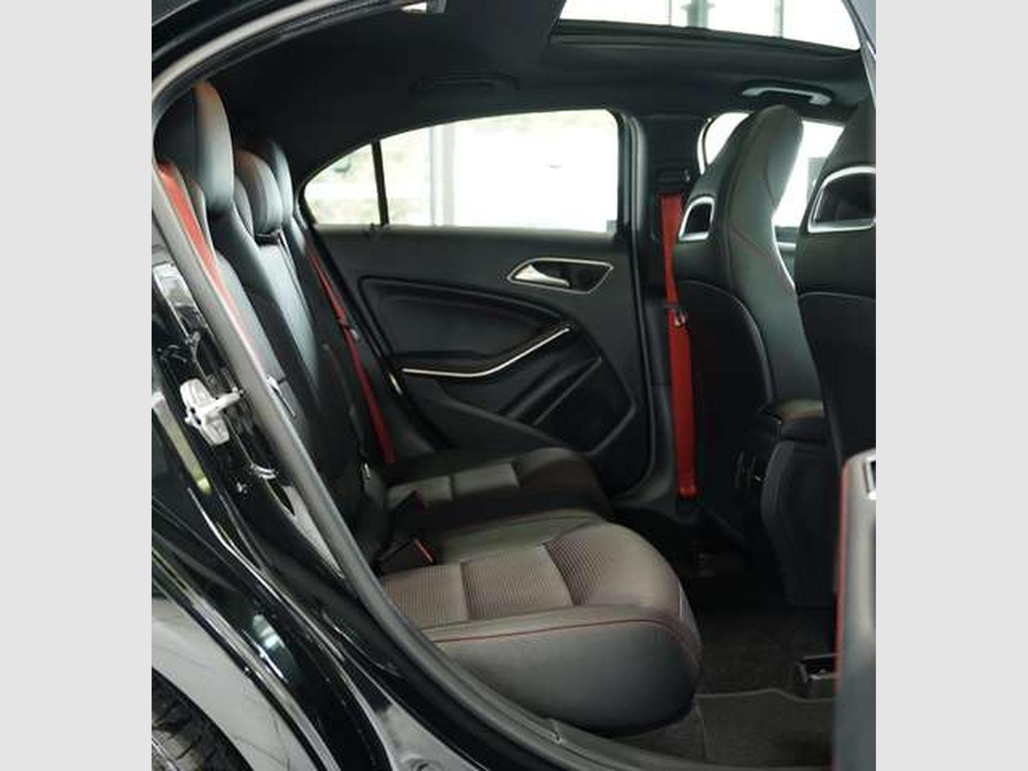 Mercedes A 45 AMG 4M 2H *19 *Perf-AGA *H&K *Kamera *Pano (2014) - Photo 21
