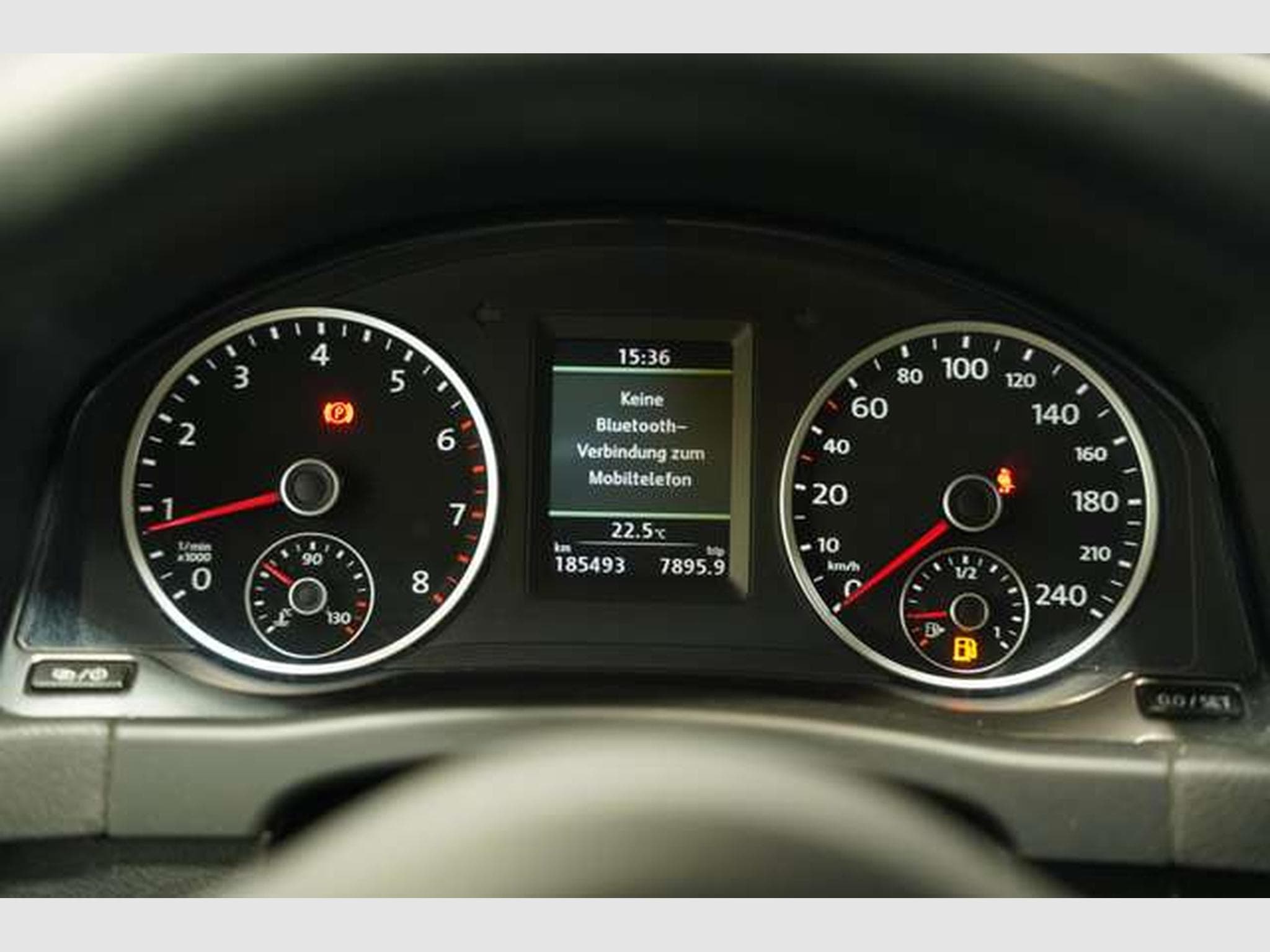 VW Tiguan Sport & Style BMT *Navi *AHK *SHZ *Tempo (2014) - Photo 12