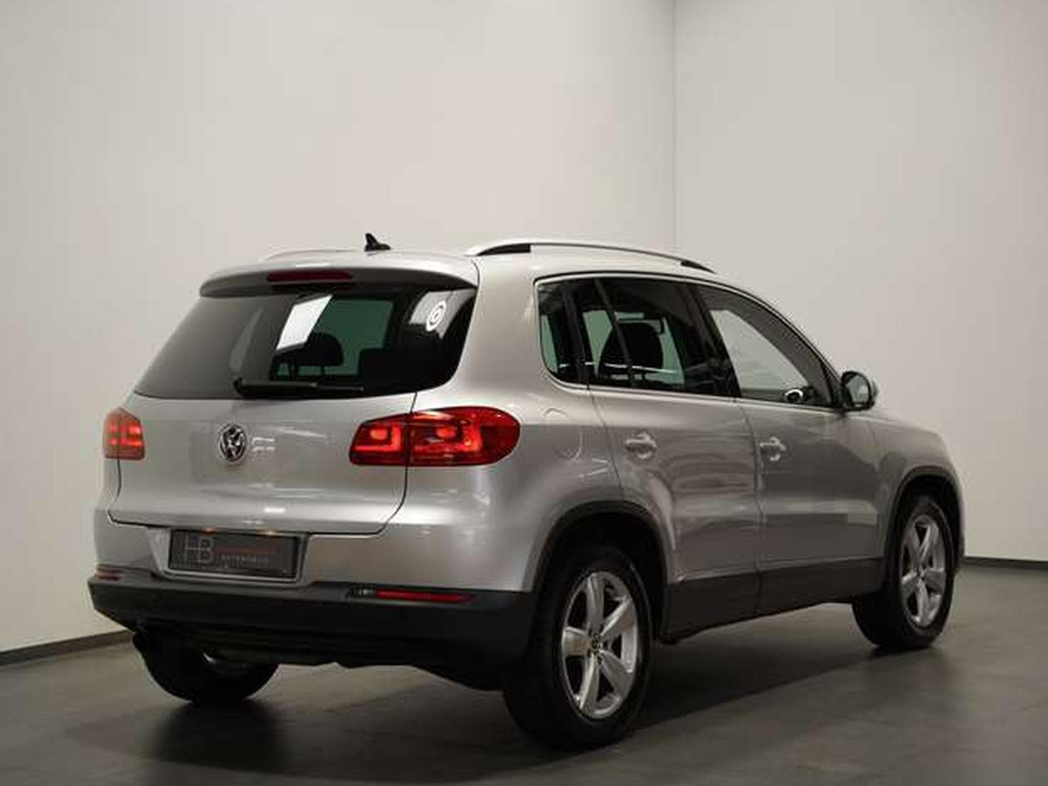 VW Tiguan Sport & Style BMT *Navi *AHK *SHZ *Tempo (2014) - Photo 5