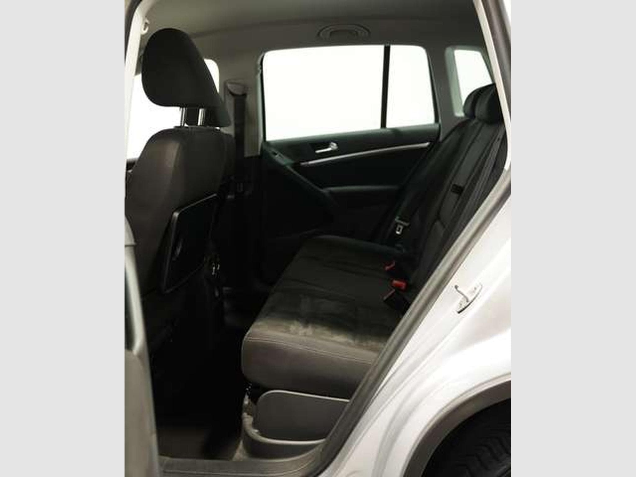 VW Tiguan Sport & Style BMT *Navi *AHK *SHZ *Tempo (2014) - Photo 9
