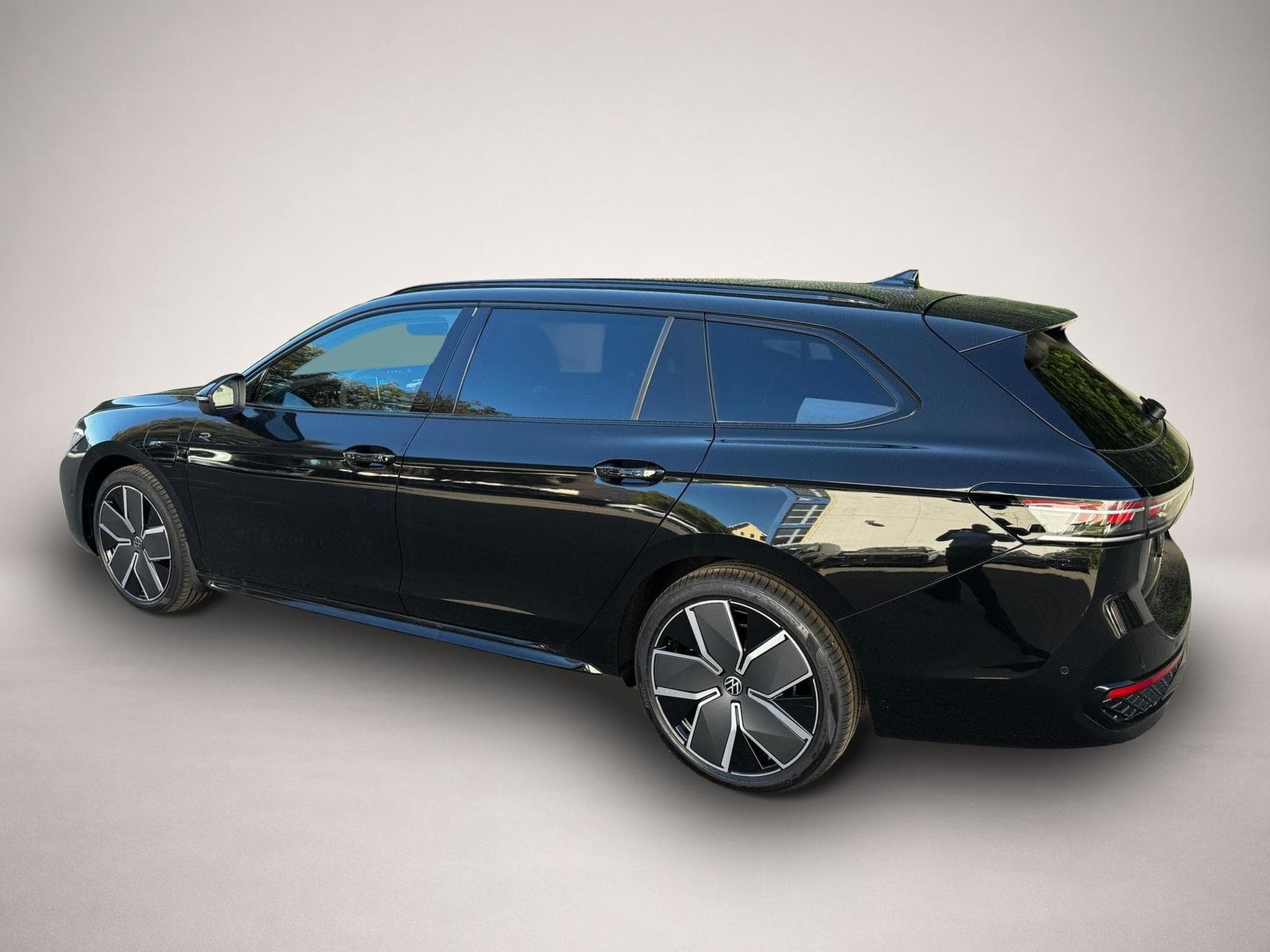 VW Passat (2026) - Photo 2