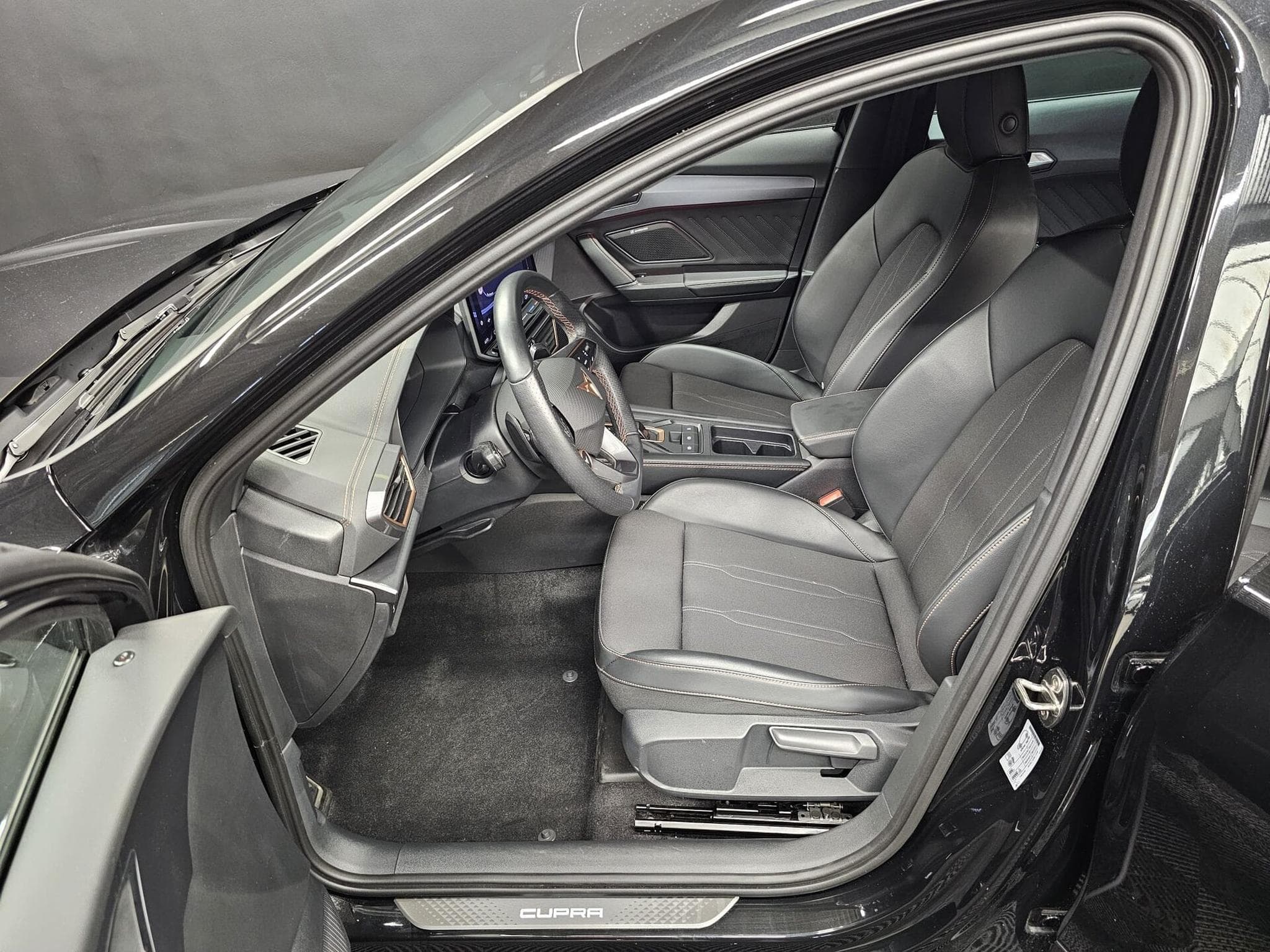Cupra Formentor 1.5 e-tsi 150cv DSG7 Hayon électrique/ (2025) - Photo 13
