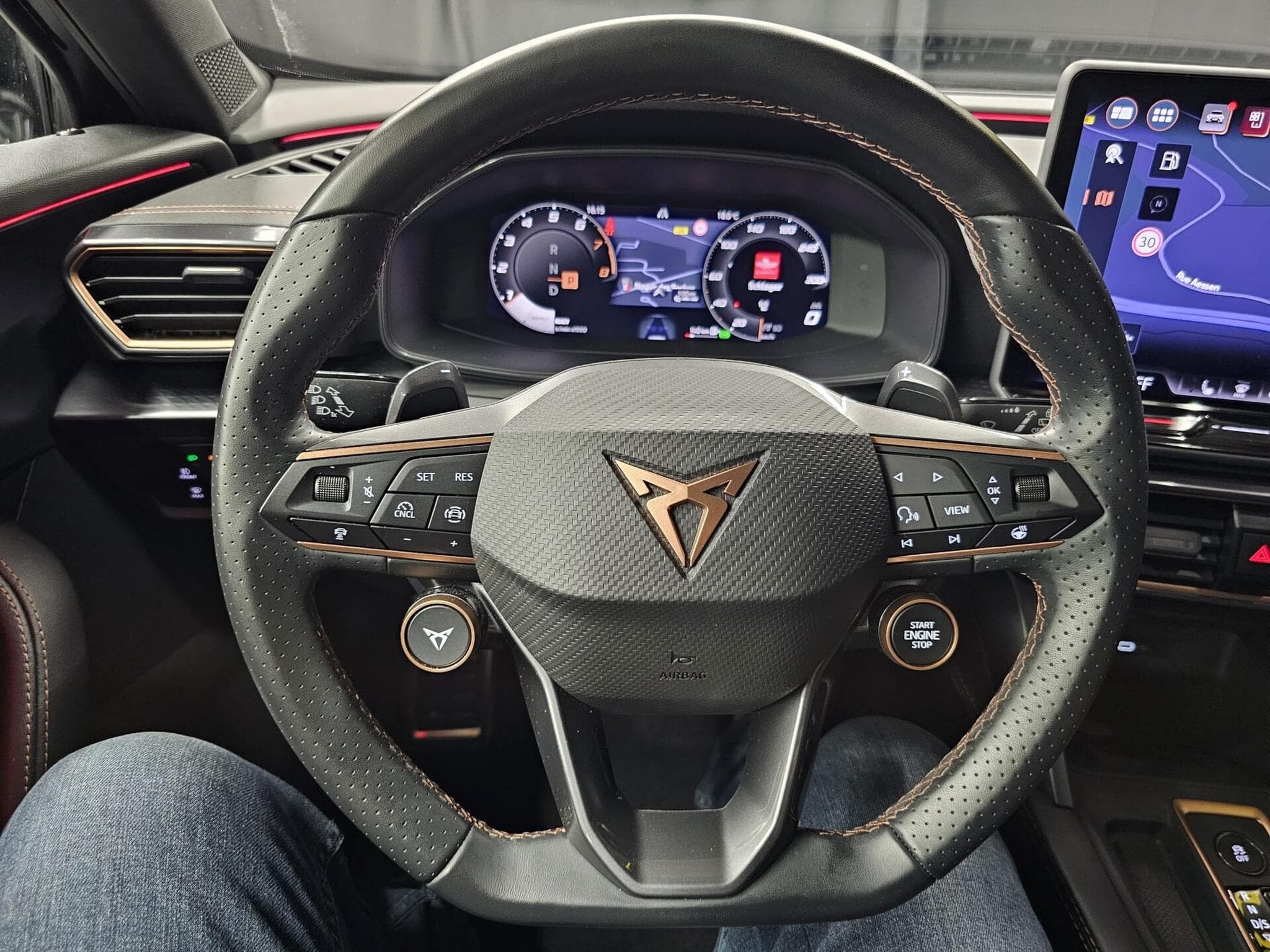 Cupra Formentor 1.5 e-tsi 150cv DSG7 Hayon électrique/ (2025) - Photo 8