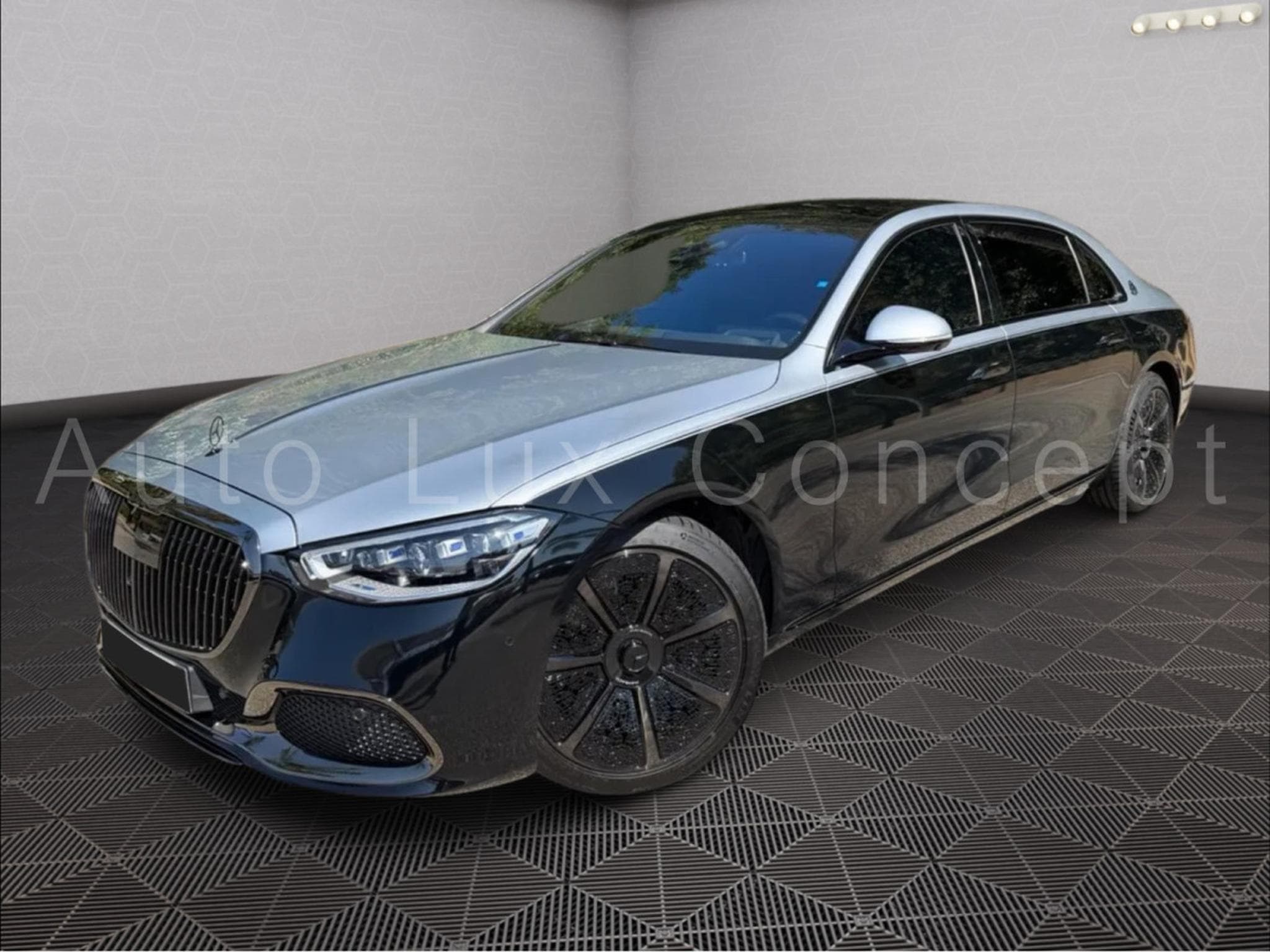 Mercedes S 680 Maybach Maybach 4MATIC Night Series (2023) - Photo 1