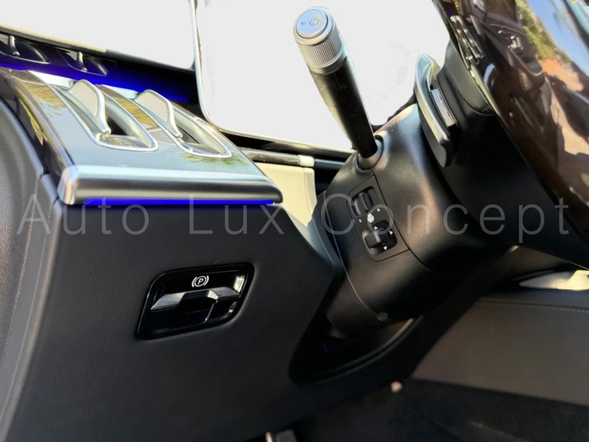 Mercedes S 680 Maybach Maybach 4MATIC Night Series (2023) - Photo 18