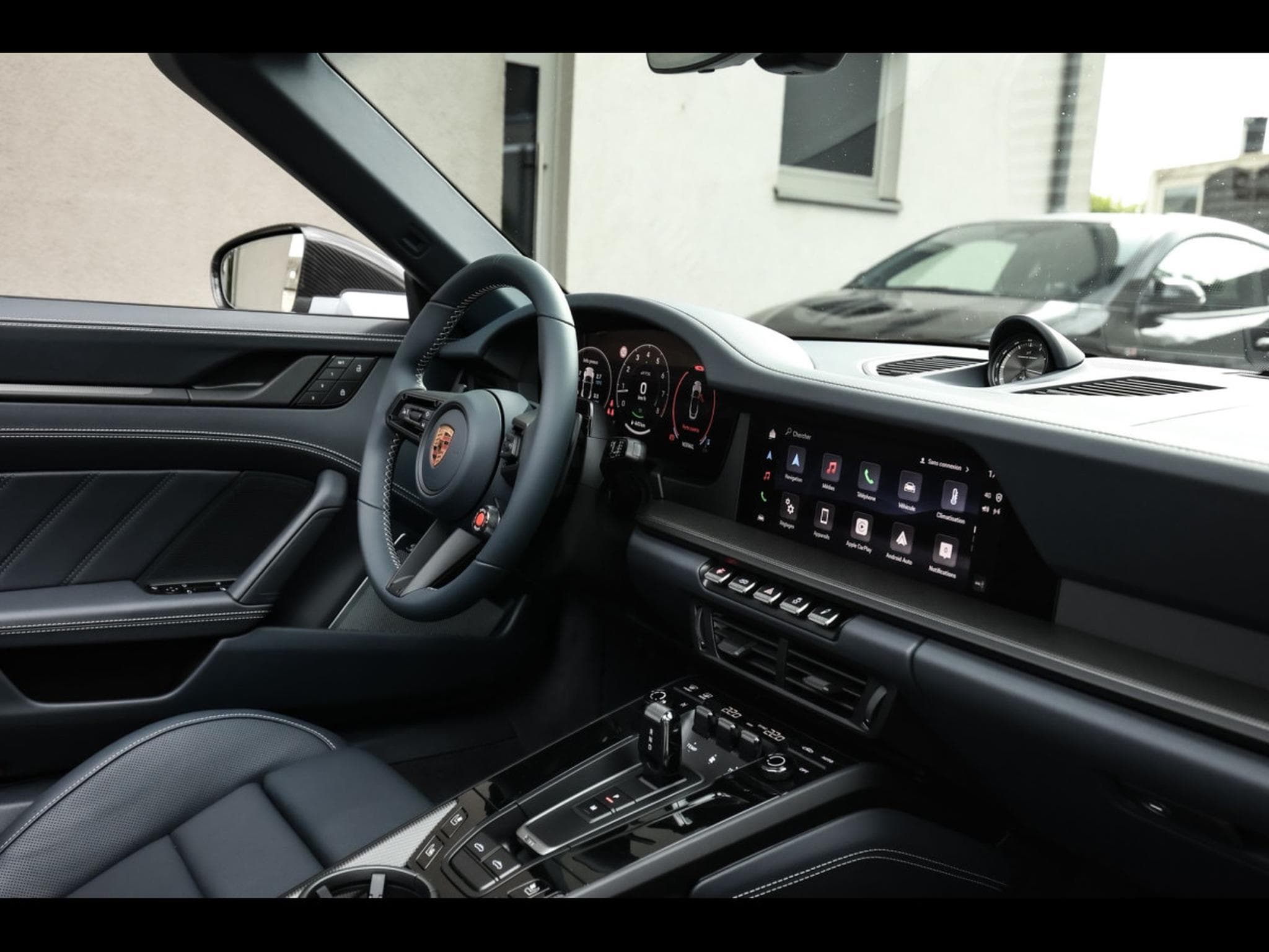 Porsche 911 (992.2) TARGA 4 GTS PDK - CARBON SPORT DESIGN PACK (2026) - Foto 19