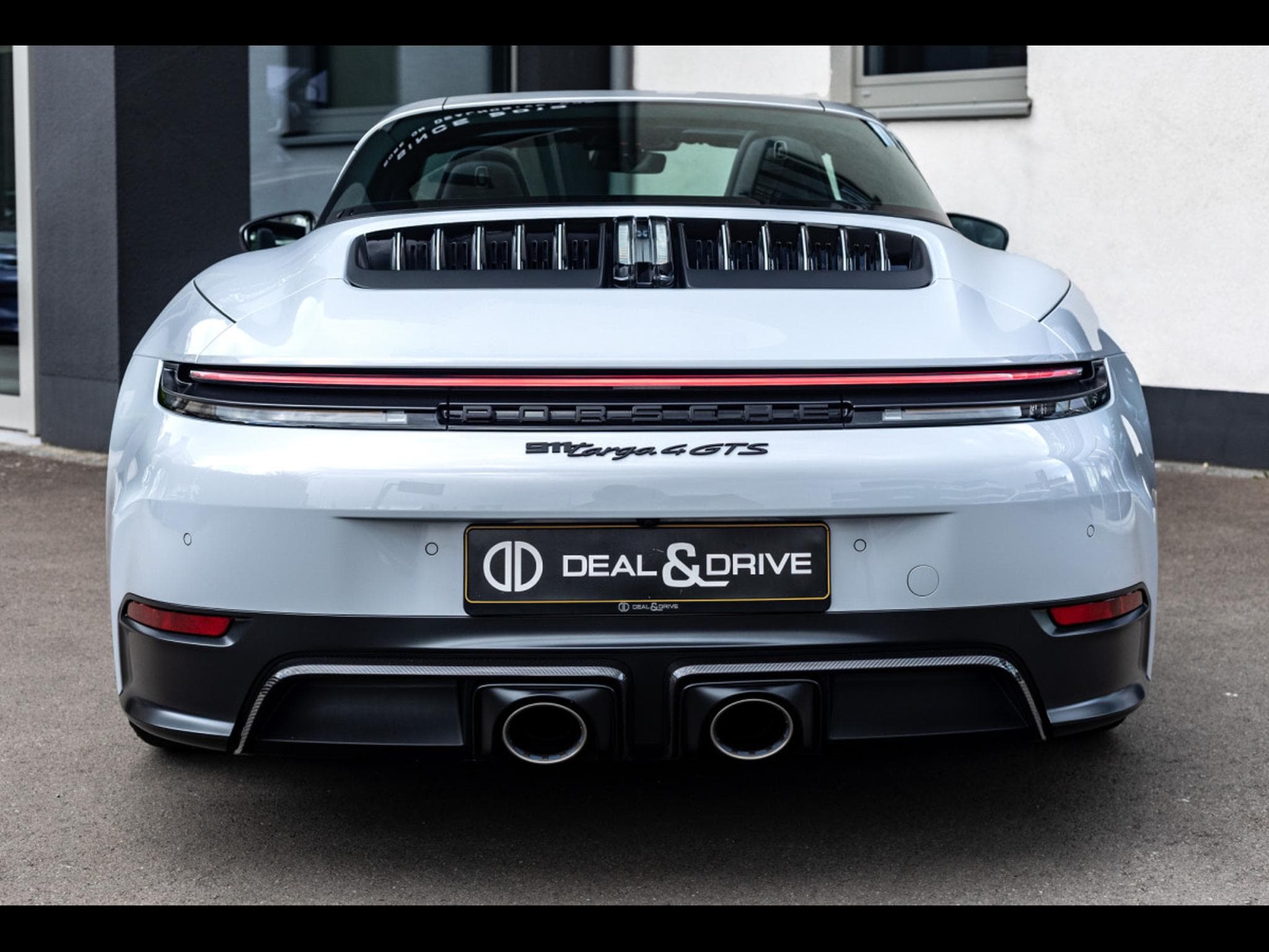 Porsche 911 (992.2) TARGA 4 GTS PDK - CARBON SPORT DESIGN PACK (2026) - Foto 4