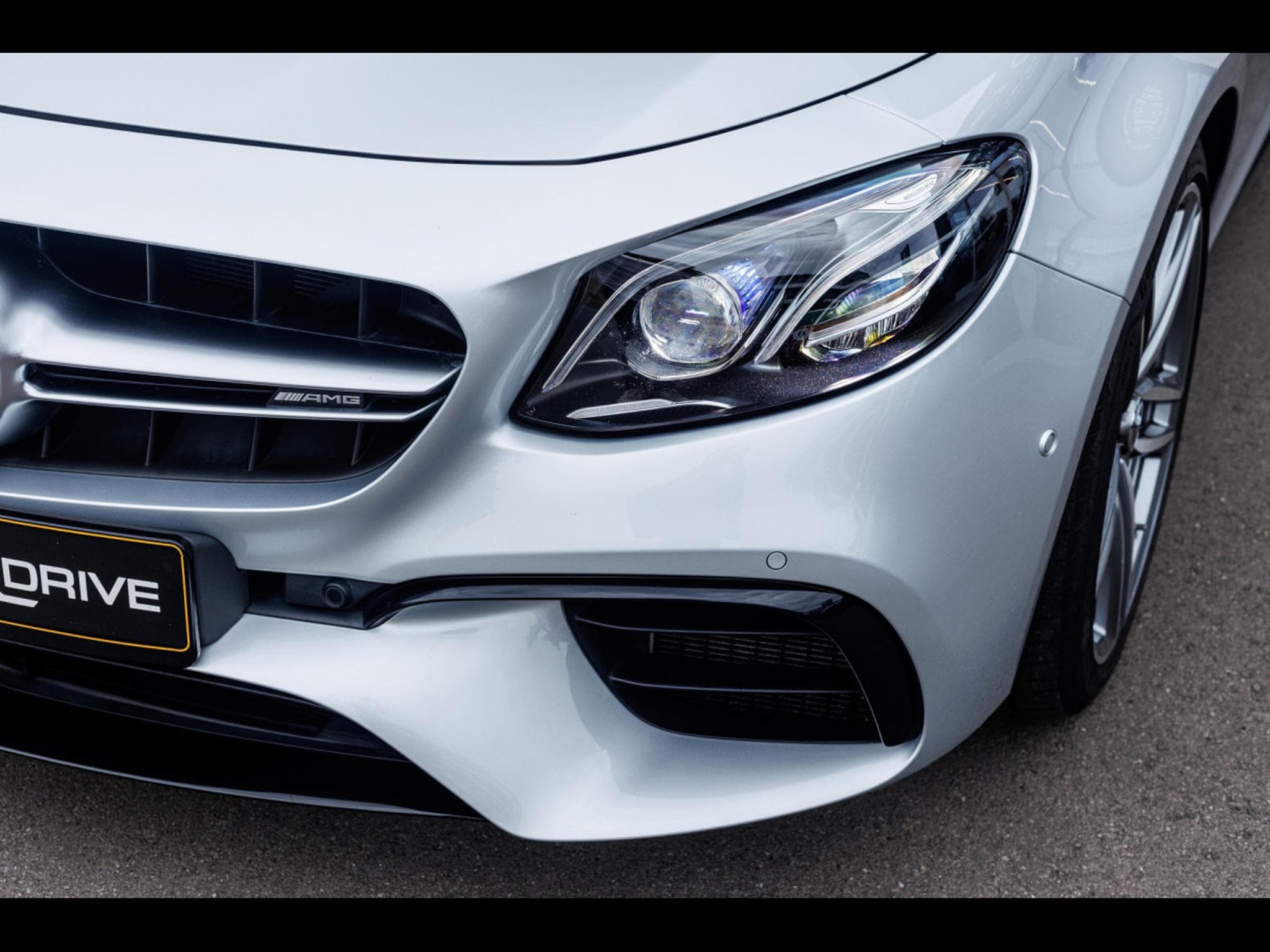 Mercedes E 63 AMG T-MODELL 4MATIC+ - NIGHT PACKAGE (2019) - Foto 22