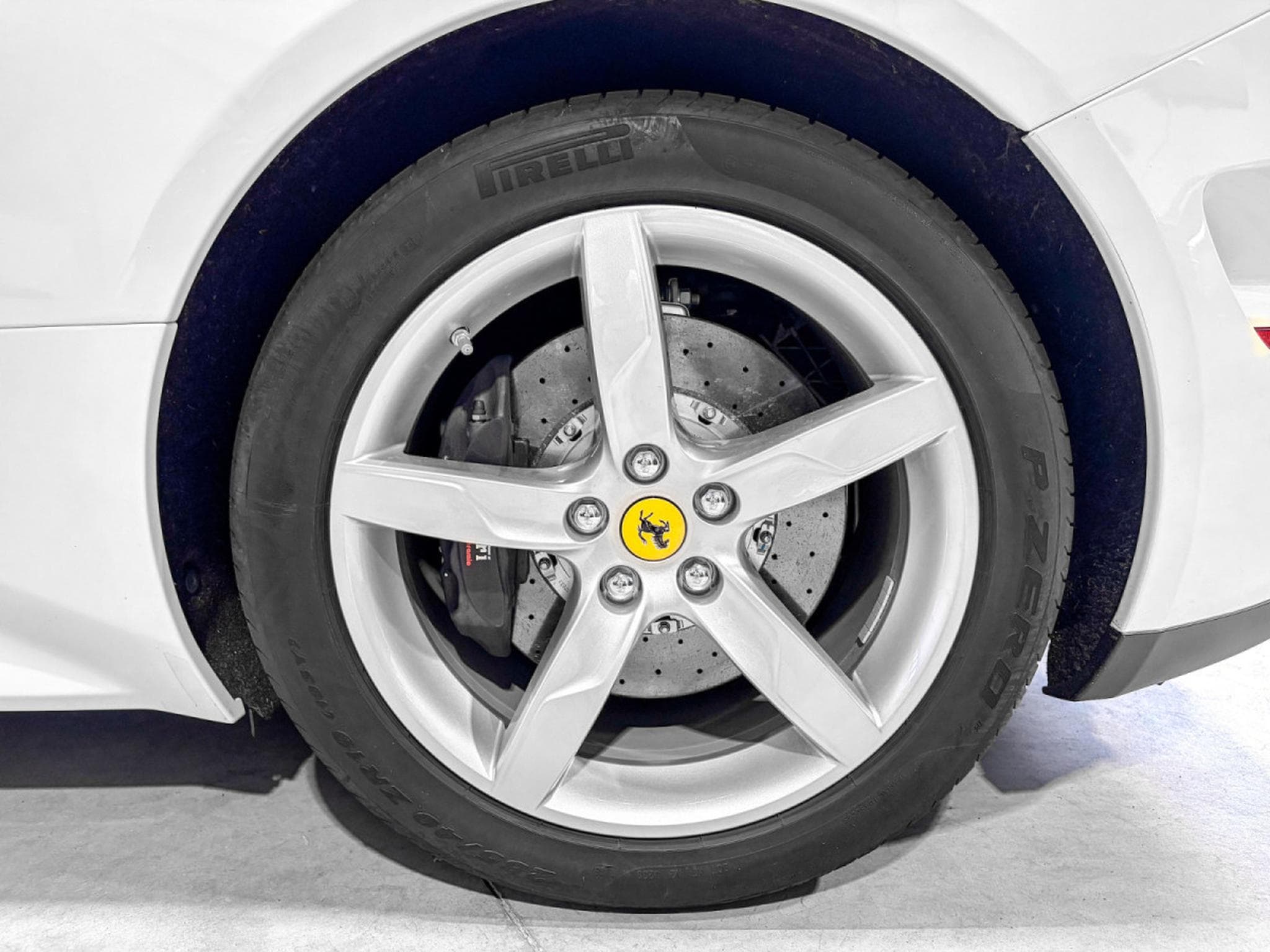 Ferrari California California T / 3.9 V8 / 4-Sitzer / (2015) - Photo 24
