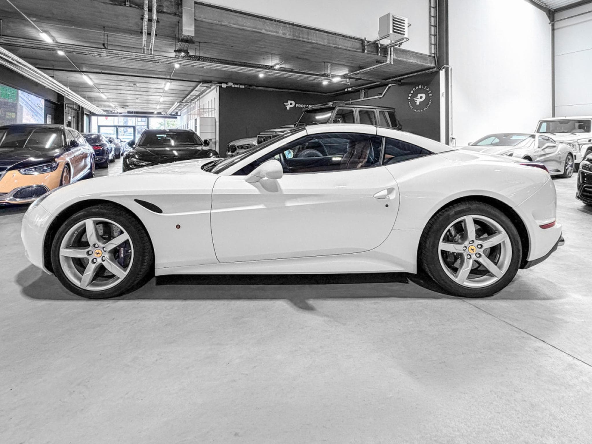 Ferrari California California T / 3.9 V8 / 4-Sitzer / (2015) - Photo 9