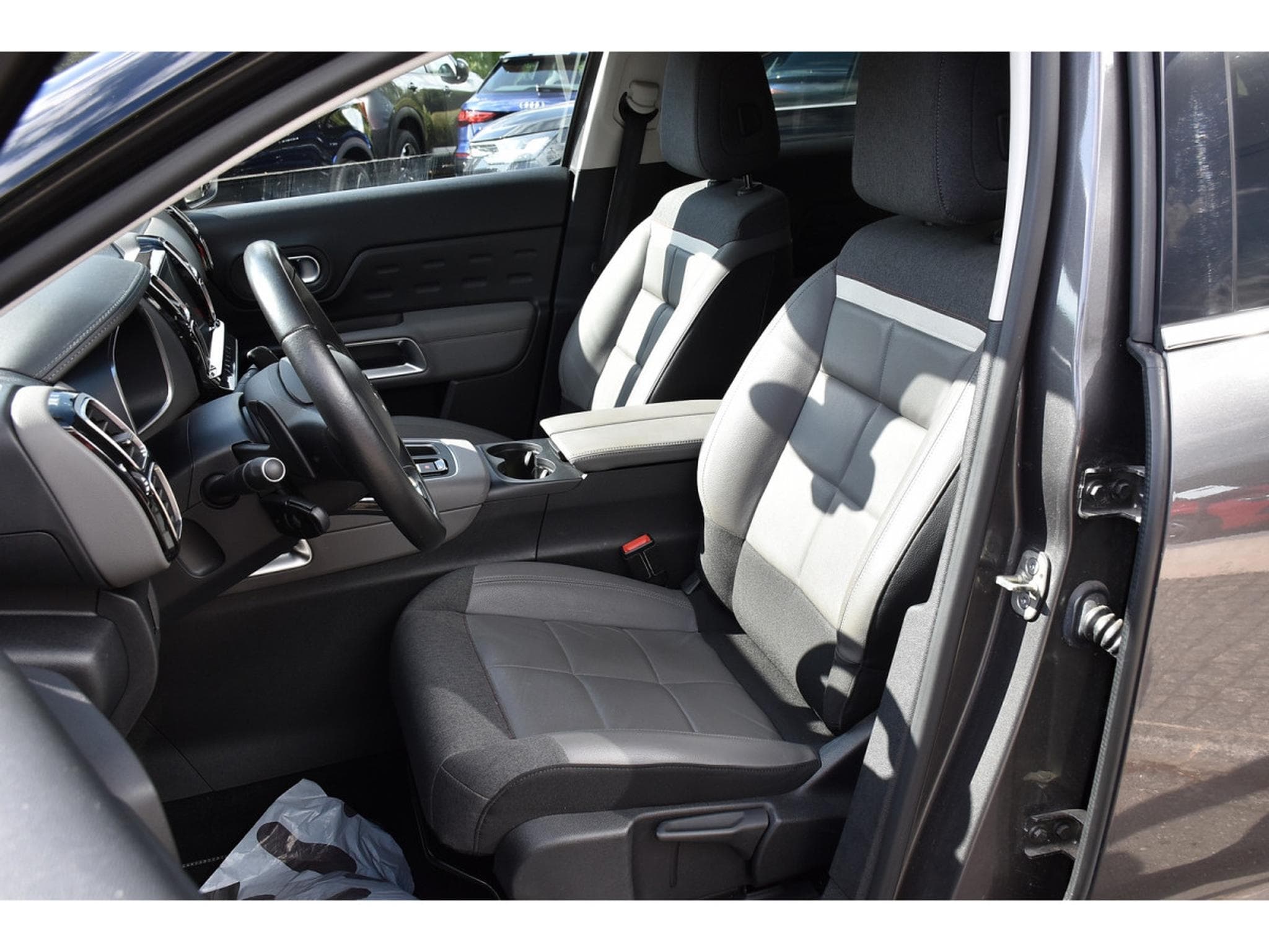 Citroën C5 Aircross 1.2 130 Shine EAT8 CUIR ACC LANE SIDE CAM360 1° MAIN (2021) - Foto 6