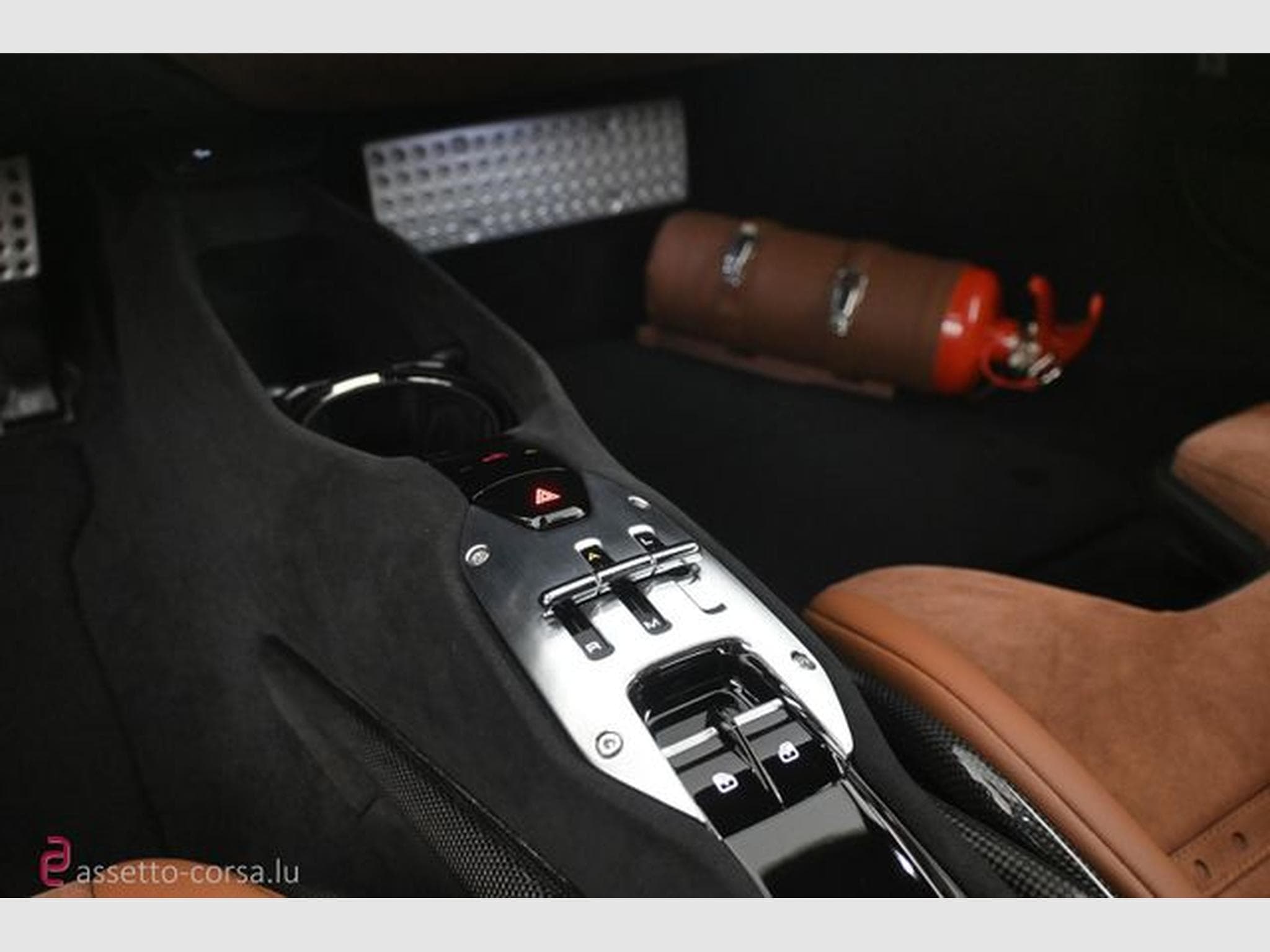 Ferrari SF90 SF90 Stradale Assetto Fiorano*Carbon*1. Hand (2023) - Photo 16