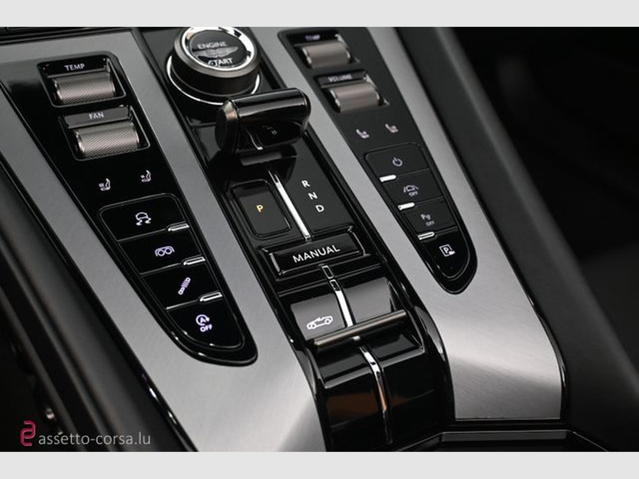 Aston-Martin DB12 DB12 Volante*Dark Chrome*Full PPF *2367km*Mwst. (2024) - Photo 25