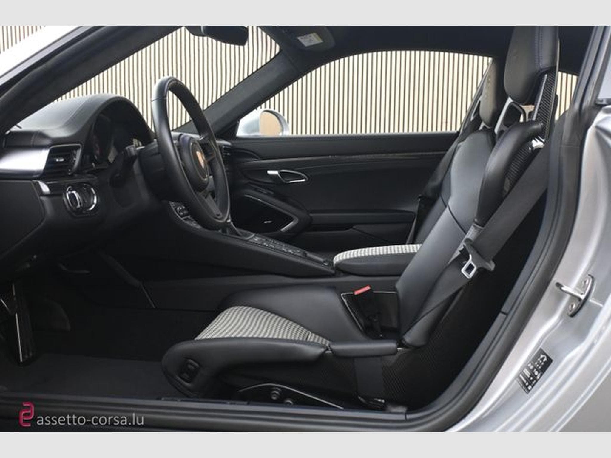 Porsche 911 991.2 GT3 Touring*PCCB*Akrapovic*Lift*LED*918 (2018) - Photo 10