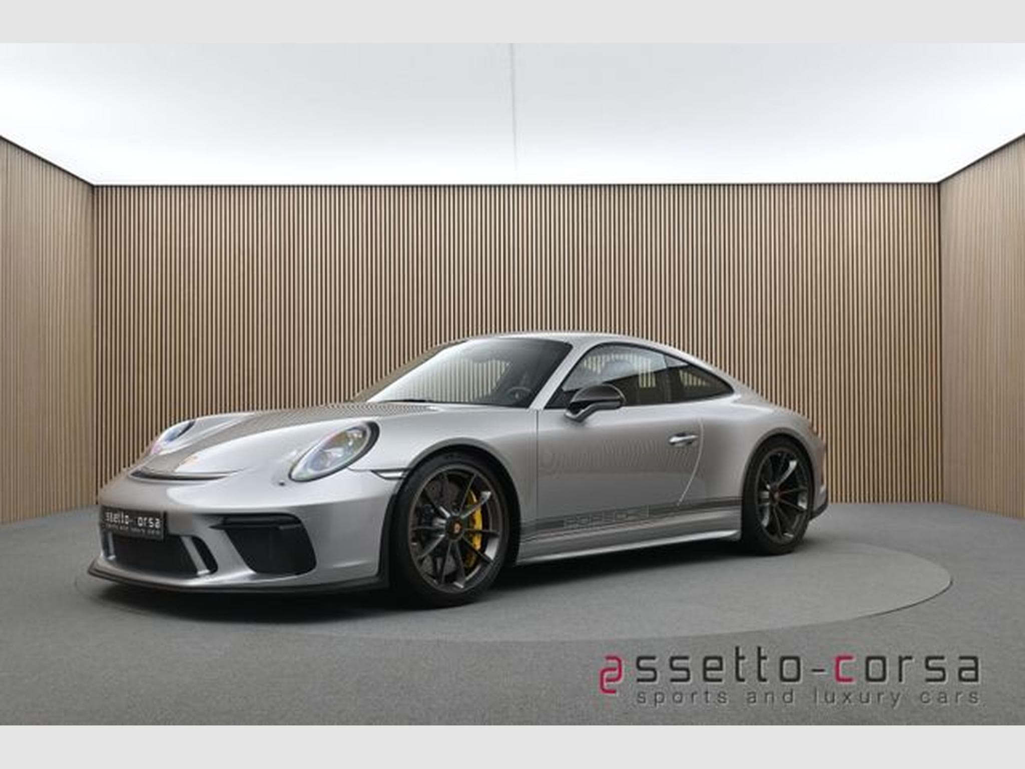 Porsche 911 991.2 GT3 Touring*PCCB*Akrapovic*Lift*LED*918 (2018) - Photo 8