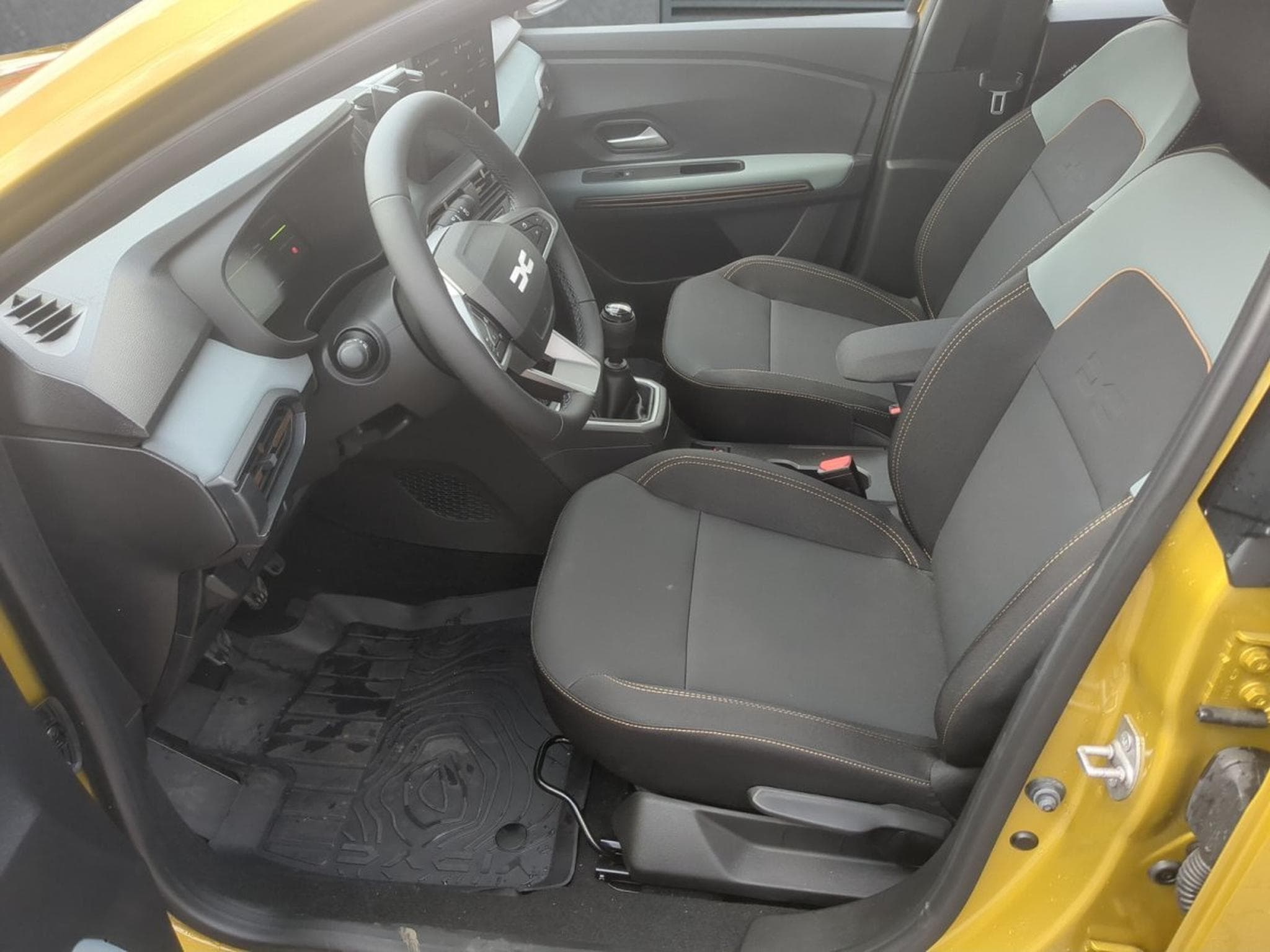 Dacia Sandero Extreme (2026) - Photo 4