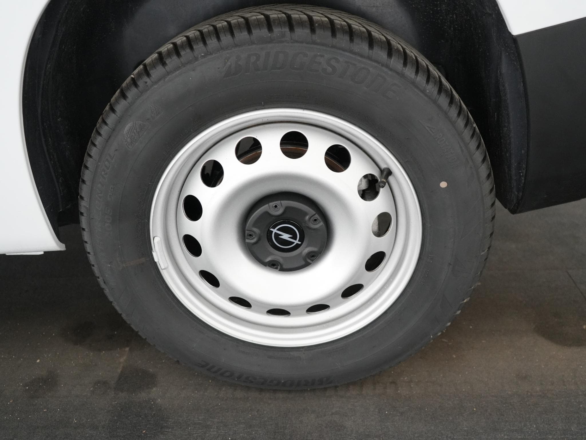 Opel Combo Cargo L1H1 Light (2026) - Photo 13