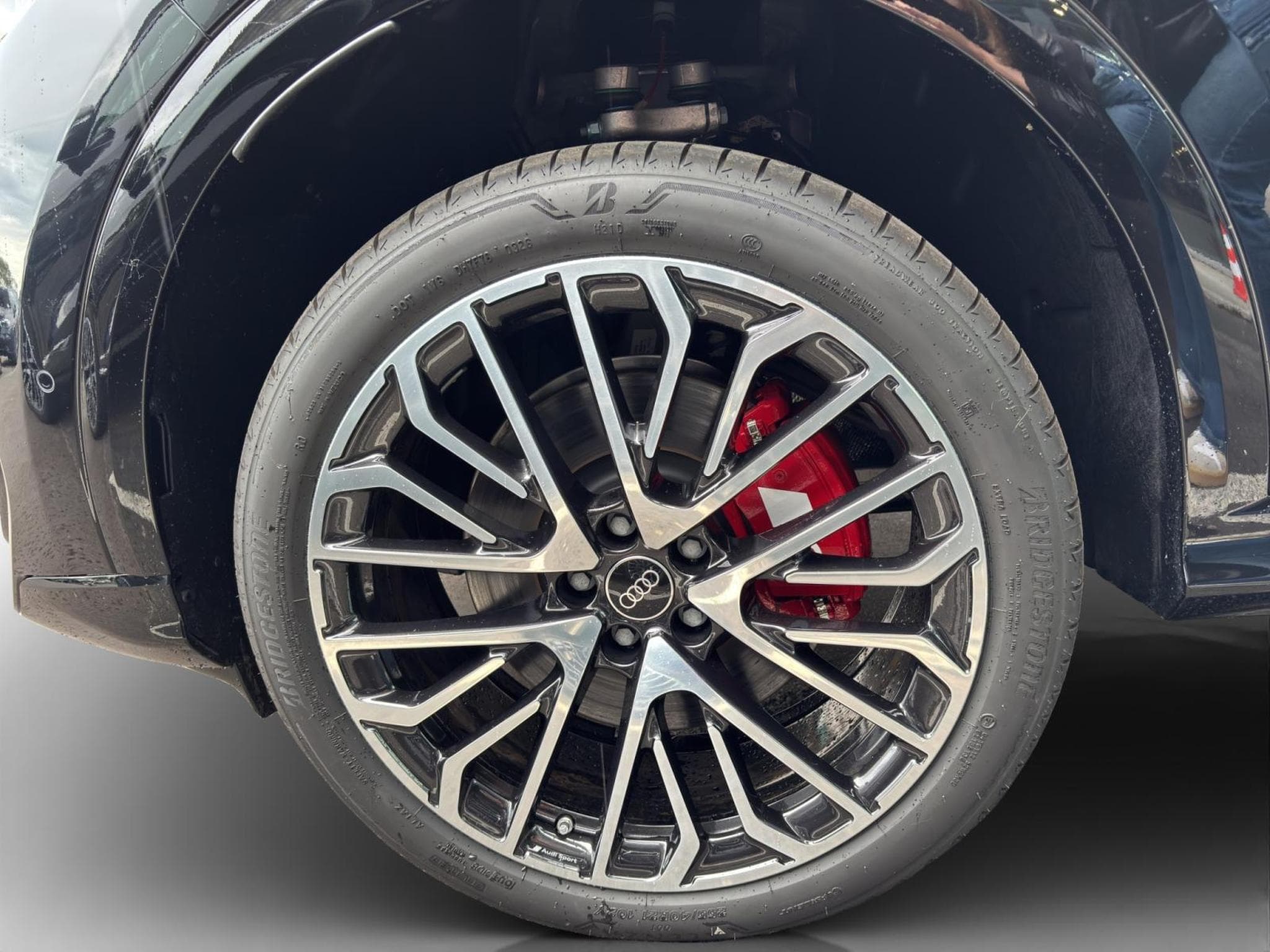 Audi SQ5 edition one mythosschwarz (2026) - Foto 8