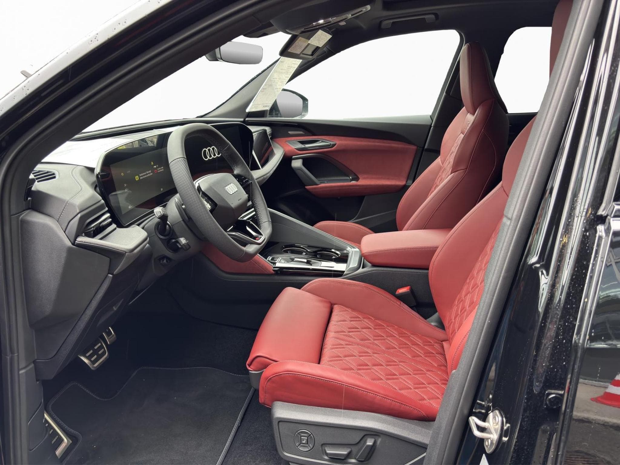 Audi SQ5 edition one mythosschwarz (2026) - Foto 9