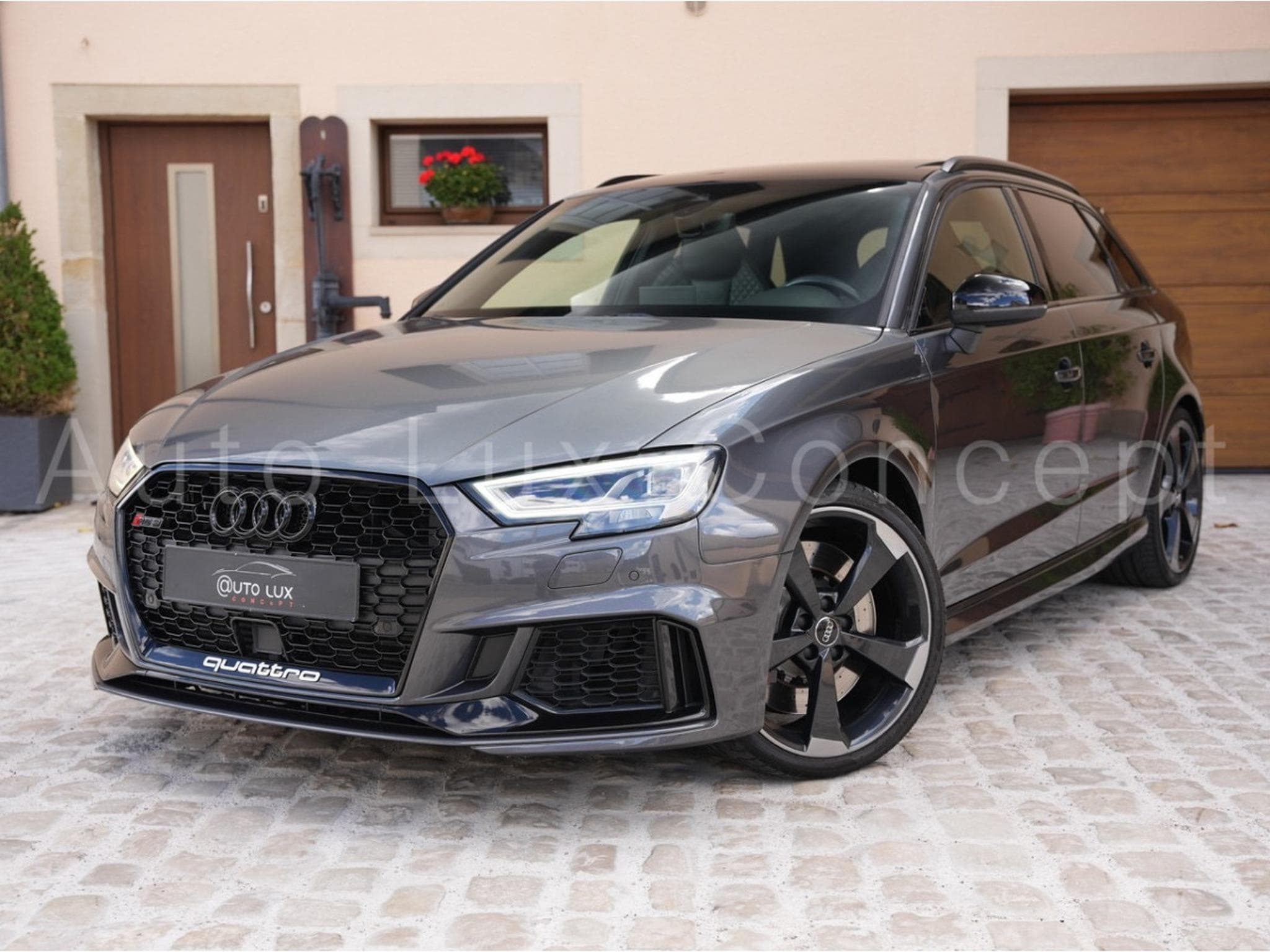 Audi RS3 Sportback 2.5 TFSI quattro S tronic 7 (2020) - Photo 1