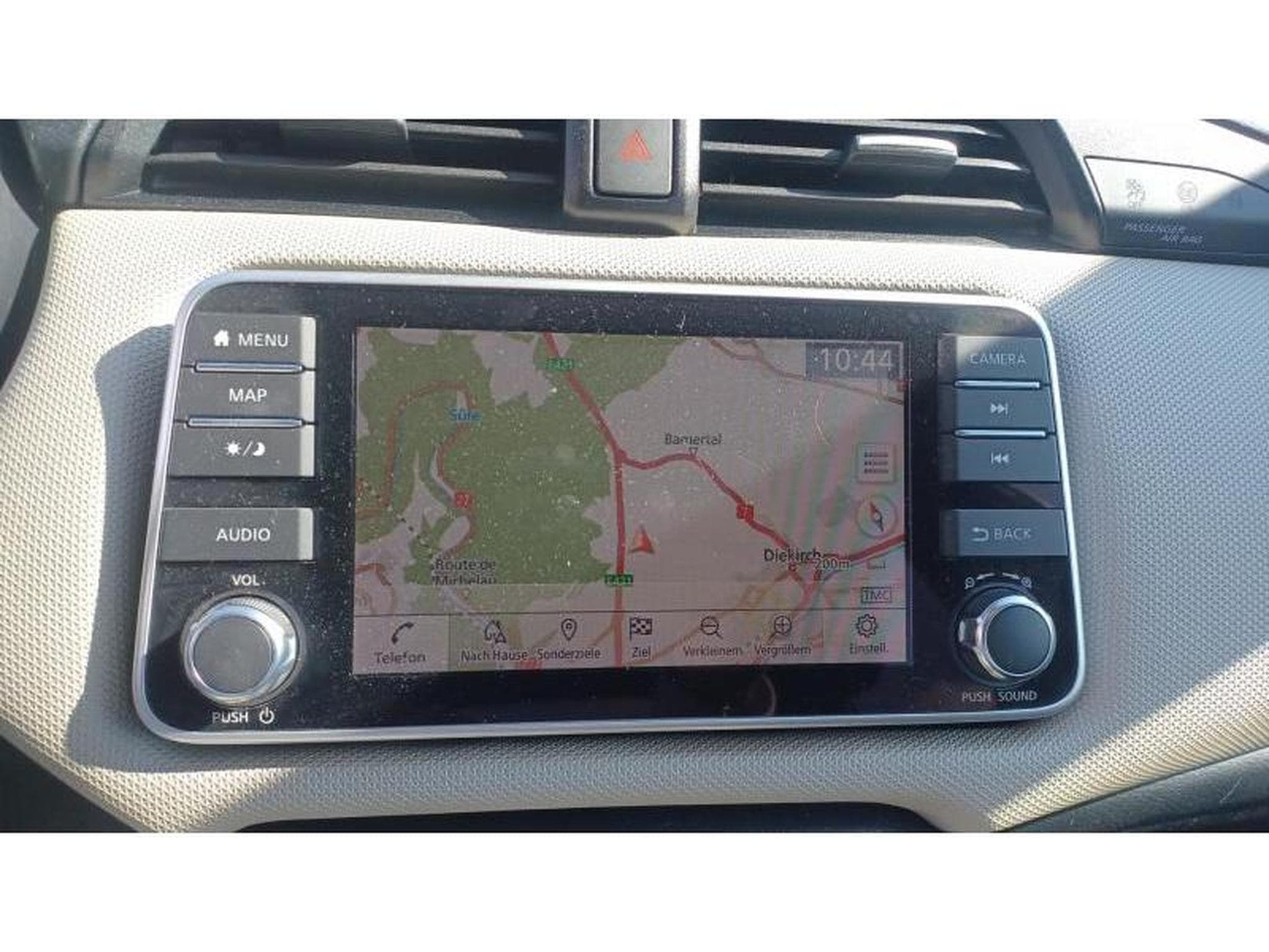 Nissan Micra D03 (2019) - Photo 16