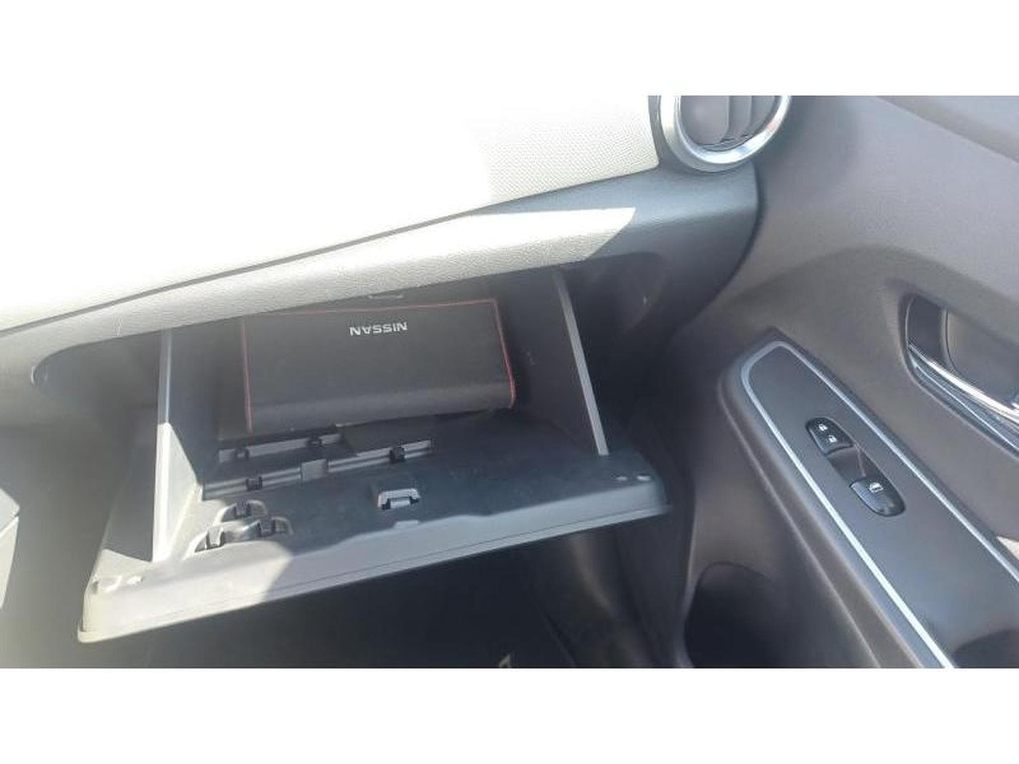 Nissan Micra D03 (2019) - Photo 25