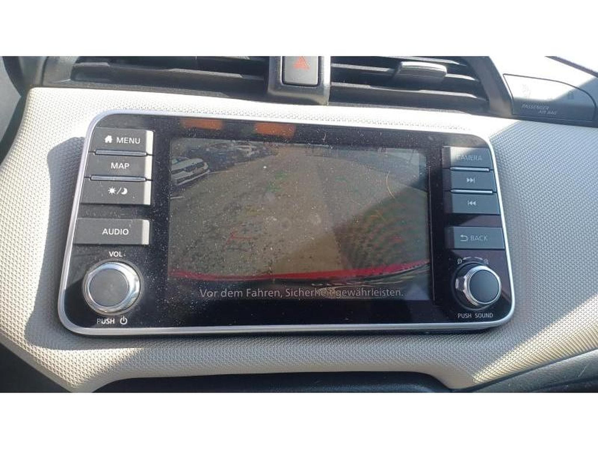 Nissan Micra D03 (2019) - Photo 27