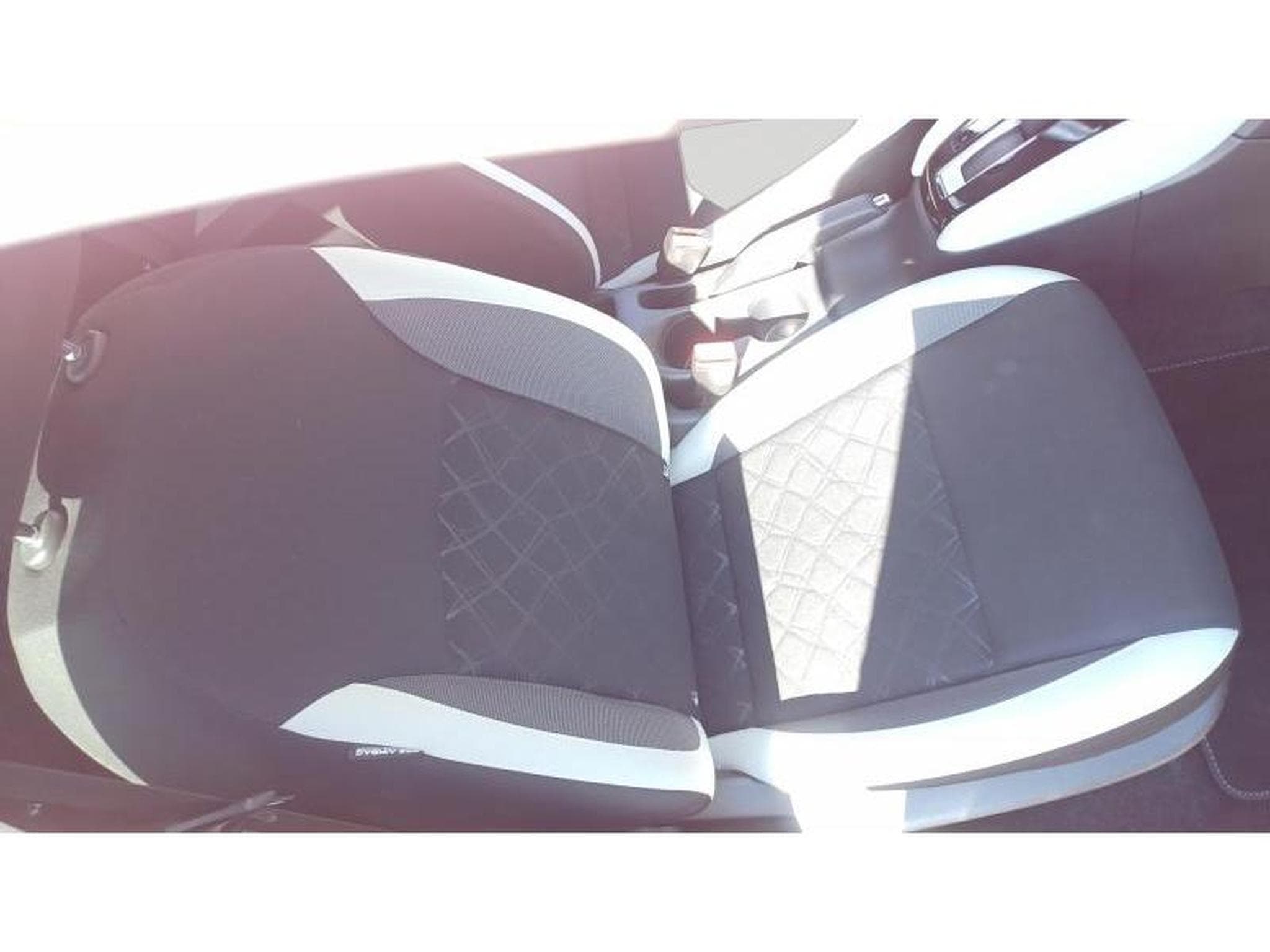 Nissan Micra D03 (2019) - Photo 29